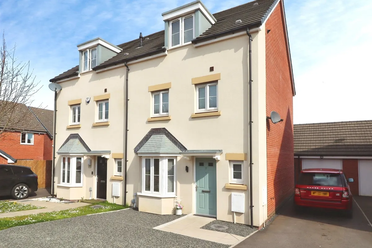 Picca Close, Cardiff