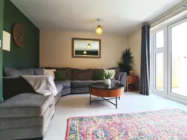 Picca Close, Cardiff thumb 3