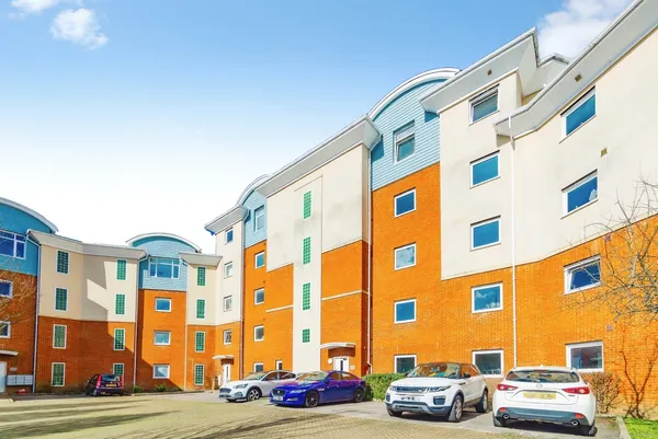 Burrage Road, Redhill, RH1