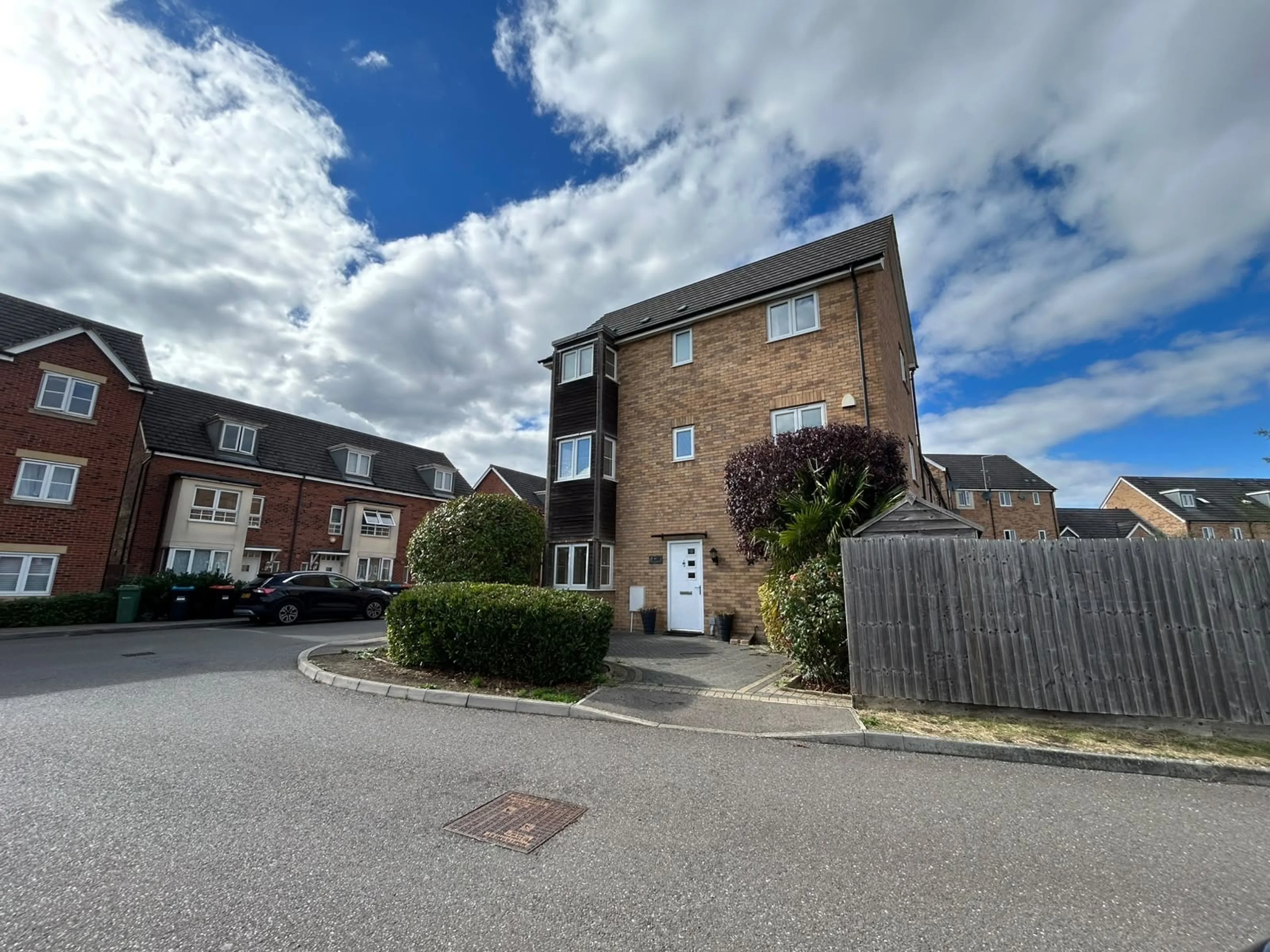 Property photo 0