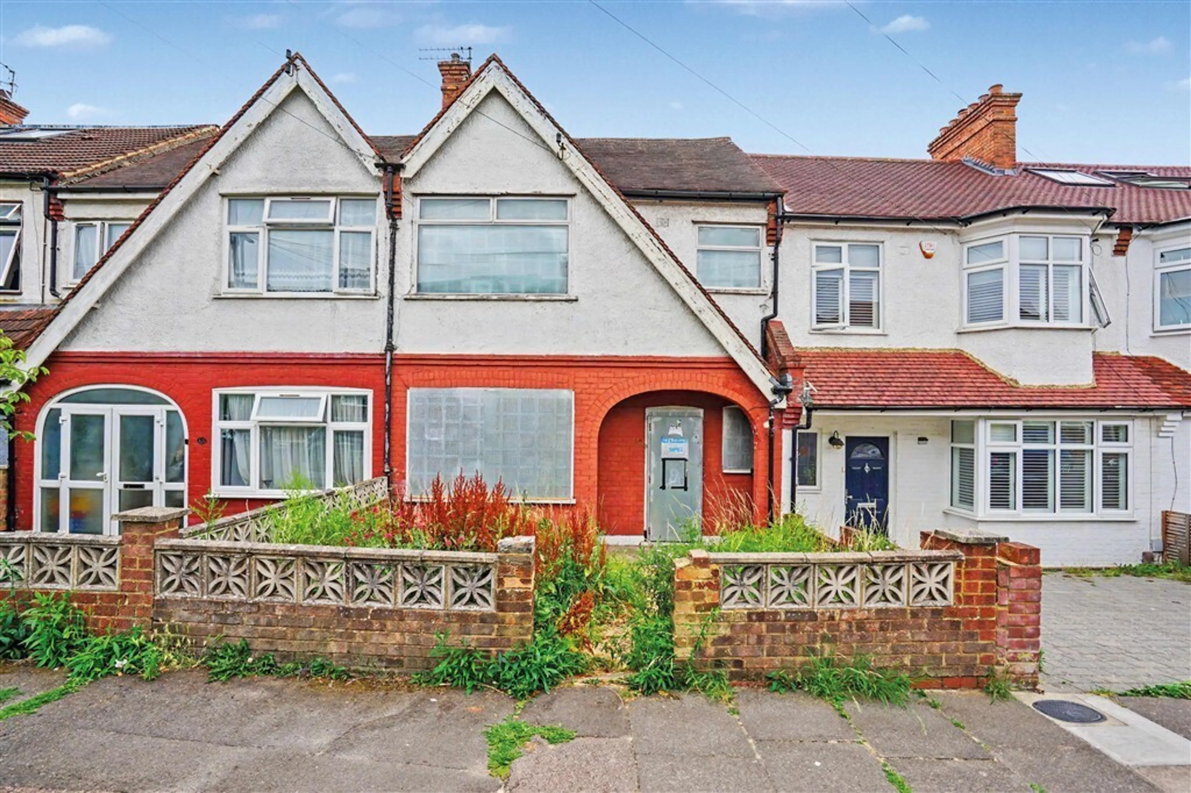Property at Ivyday Grove, STREATHAM