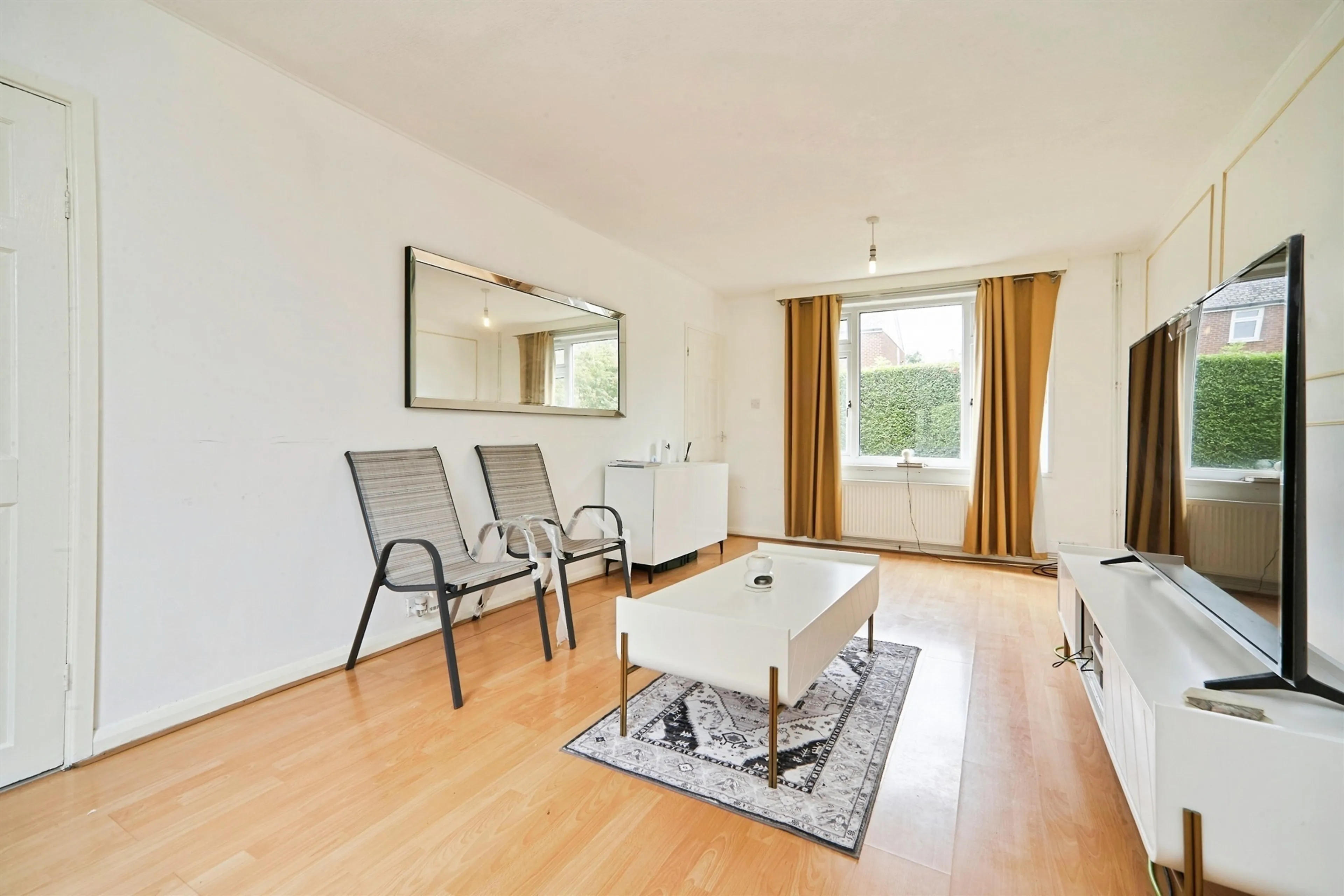 Property at Alderton Rise, Leeds