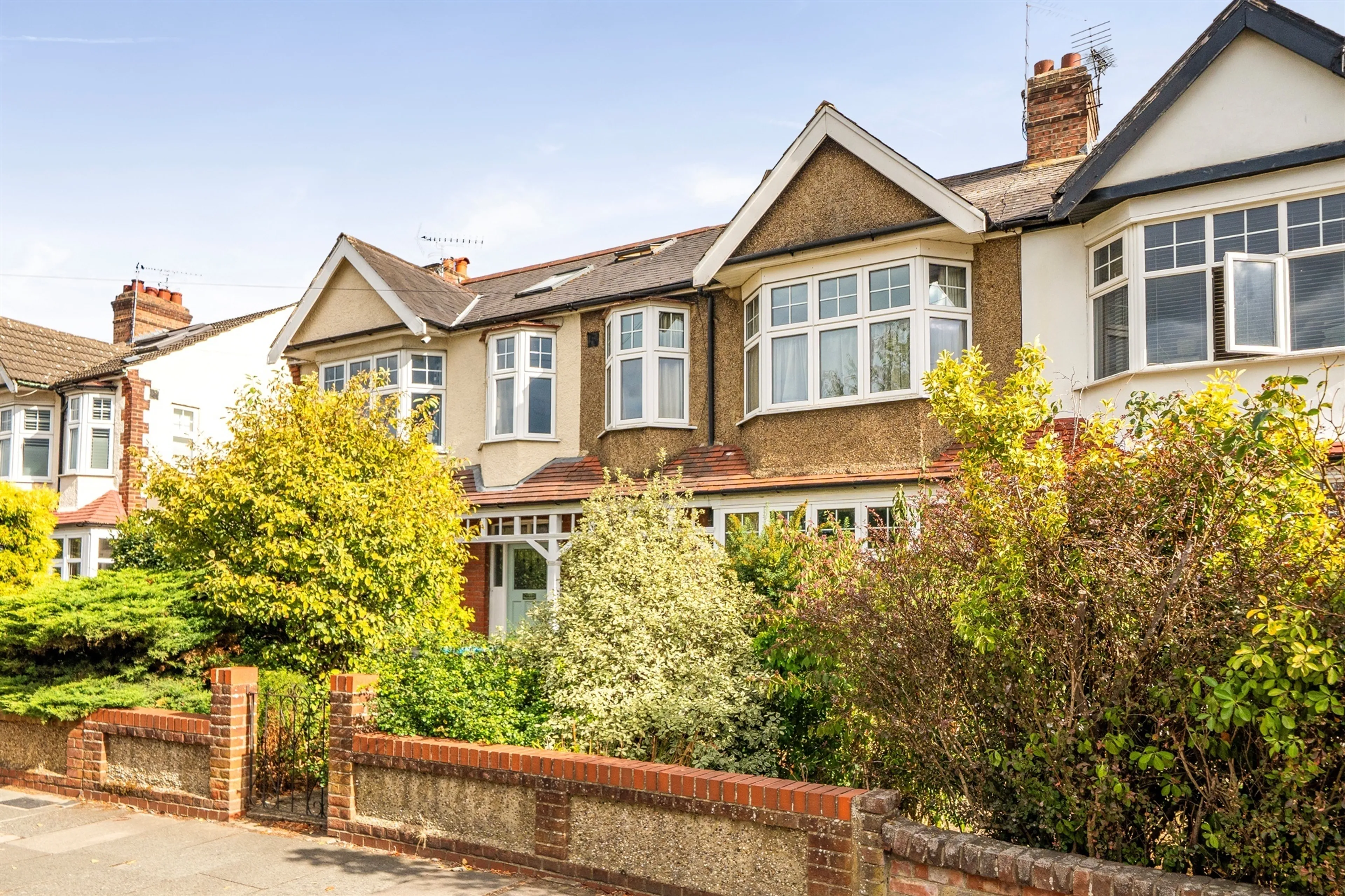 Property at Chase Side Avenue, Enfield