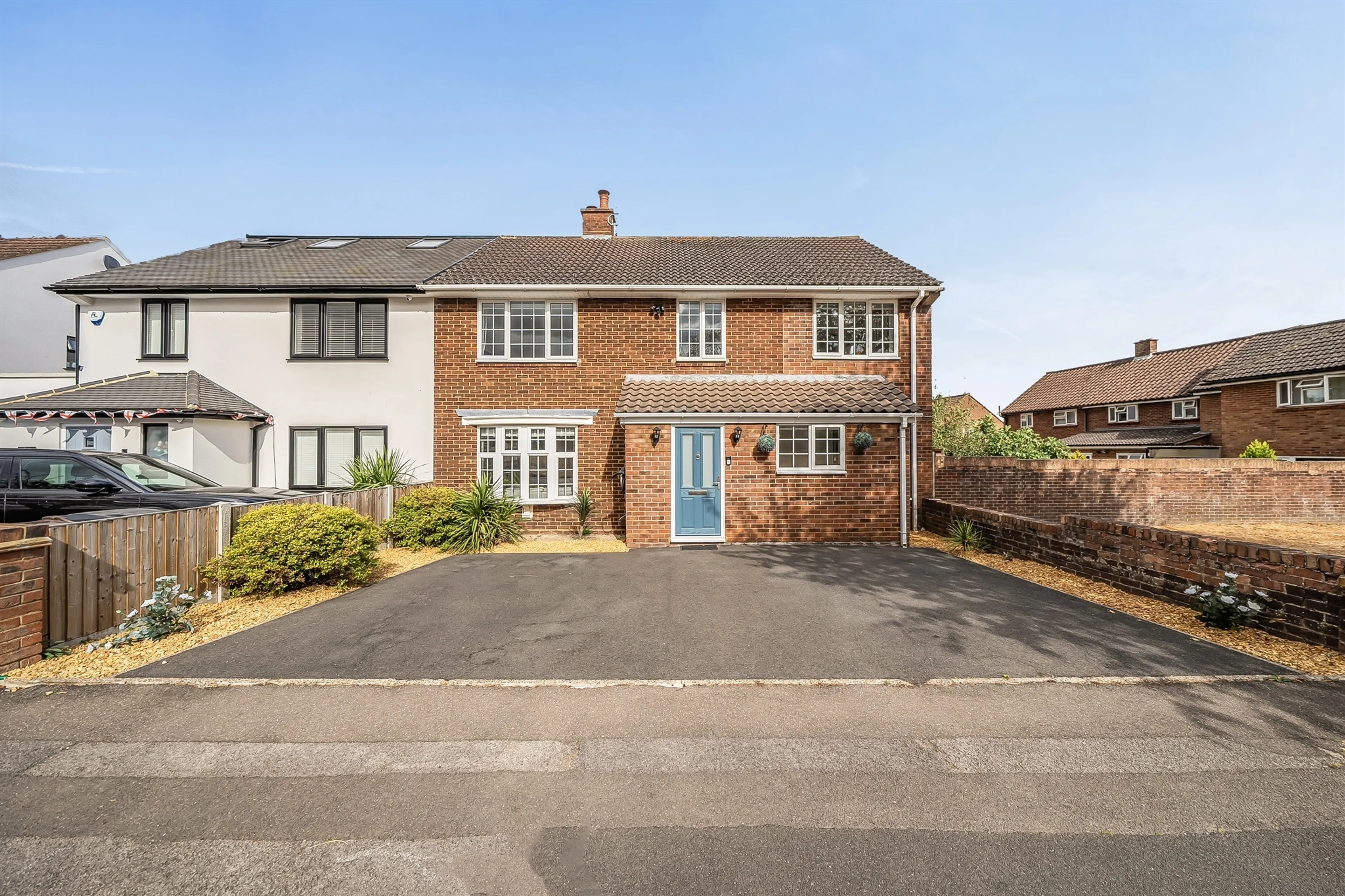 Property at Caledon Road, London Colney, St. Albans