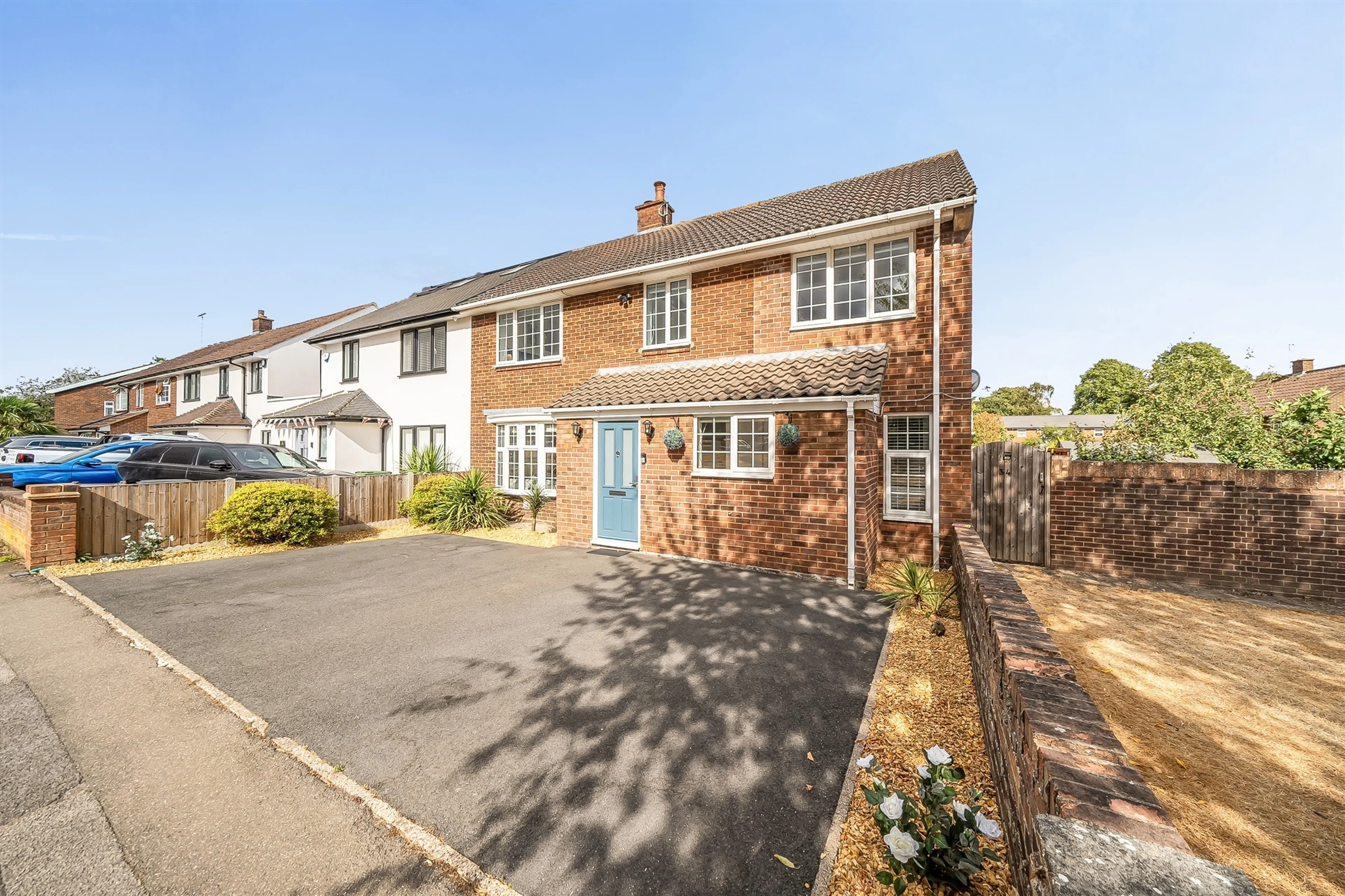 Property at Caledon Road, London Colney, St. Albans