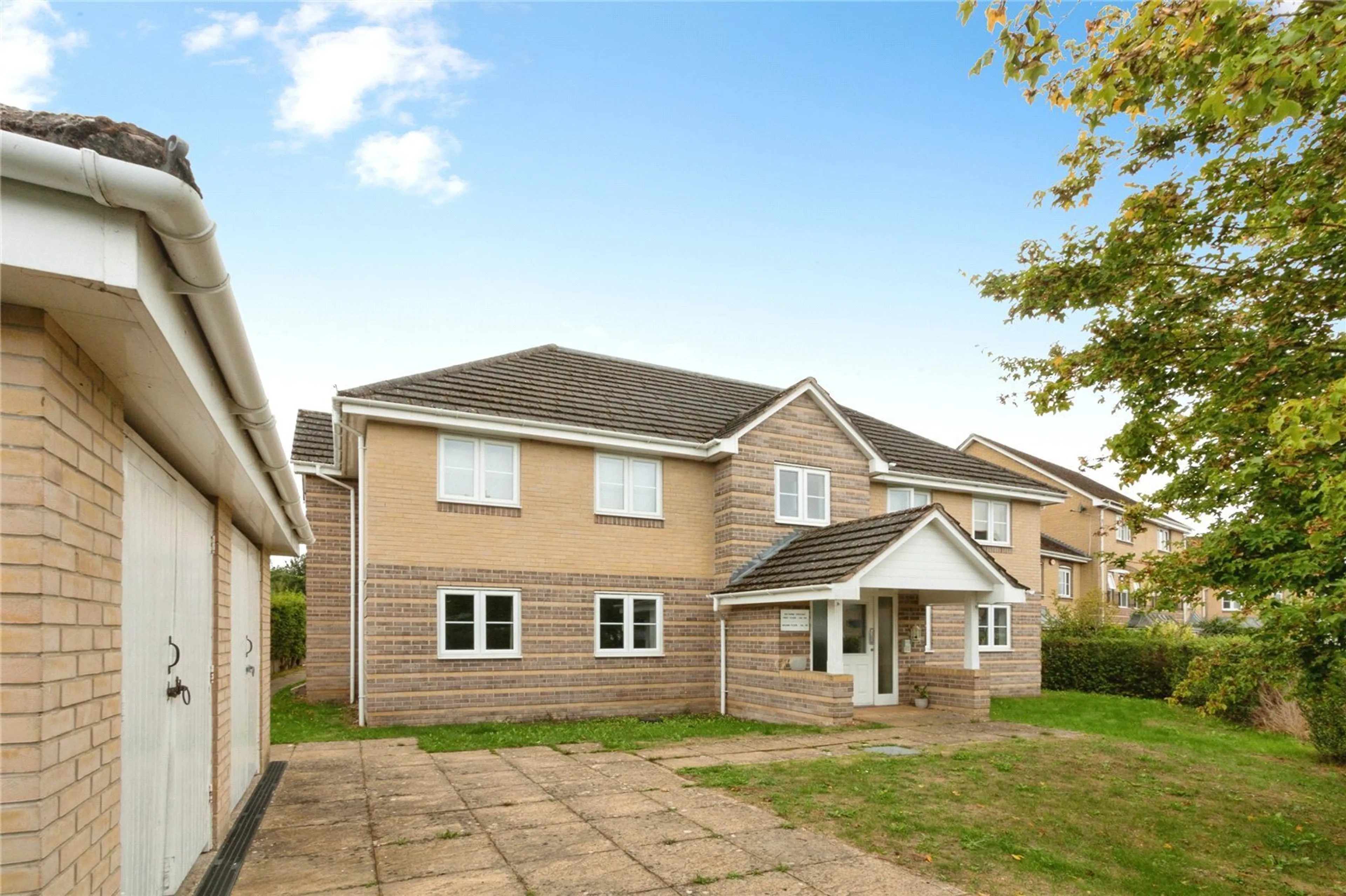 Property photo 0