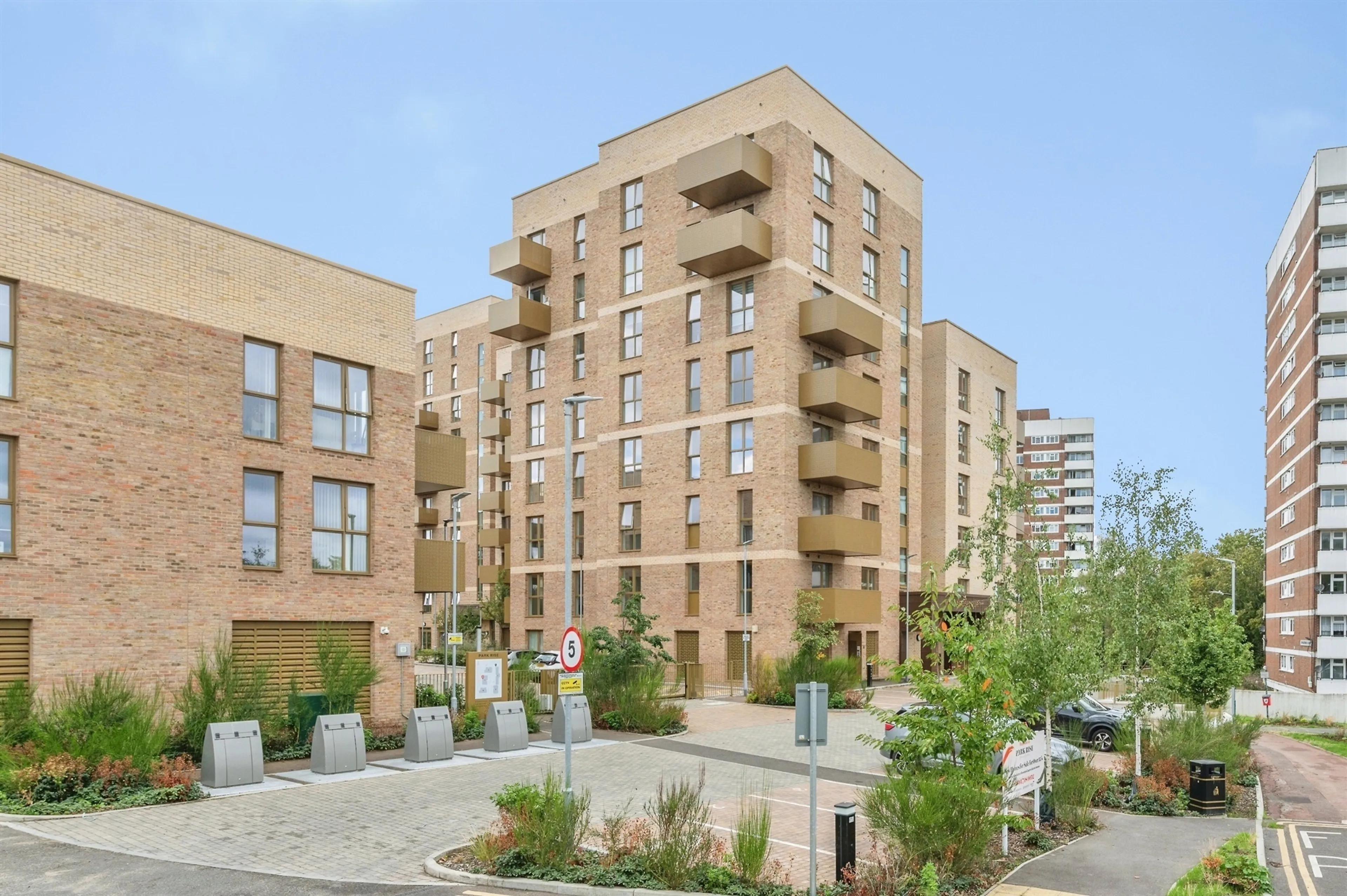 Property at Parkhill Close, Hornchurch