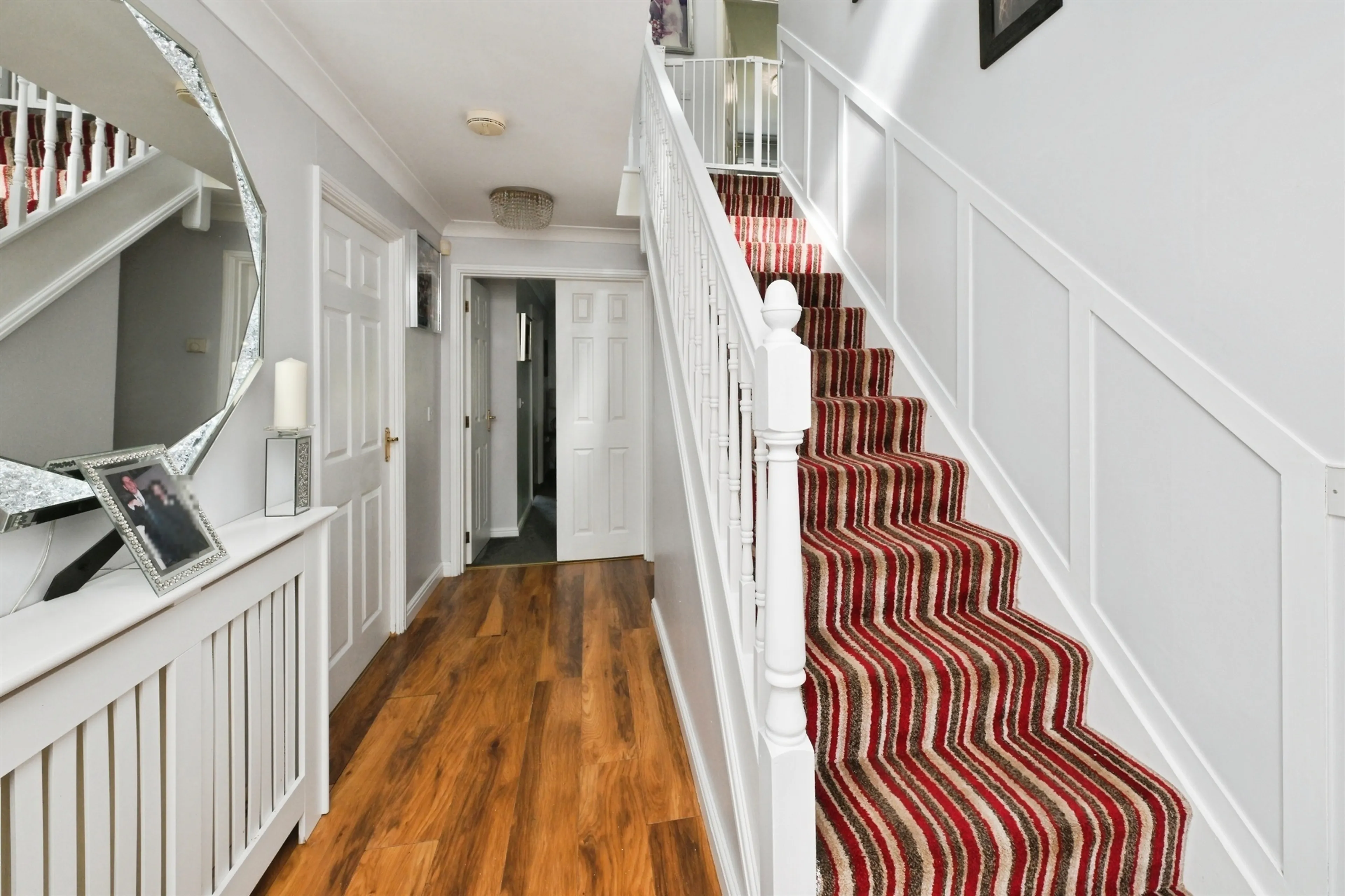 Property at Ellis Close, Hoddesdon