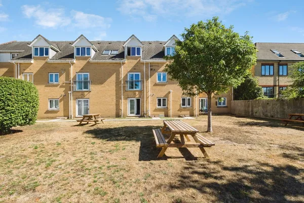 Grenfell Avenue, Hornchurch, RM12