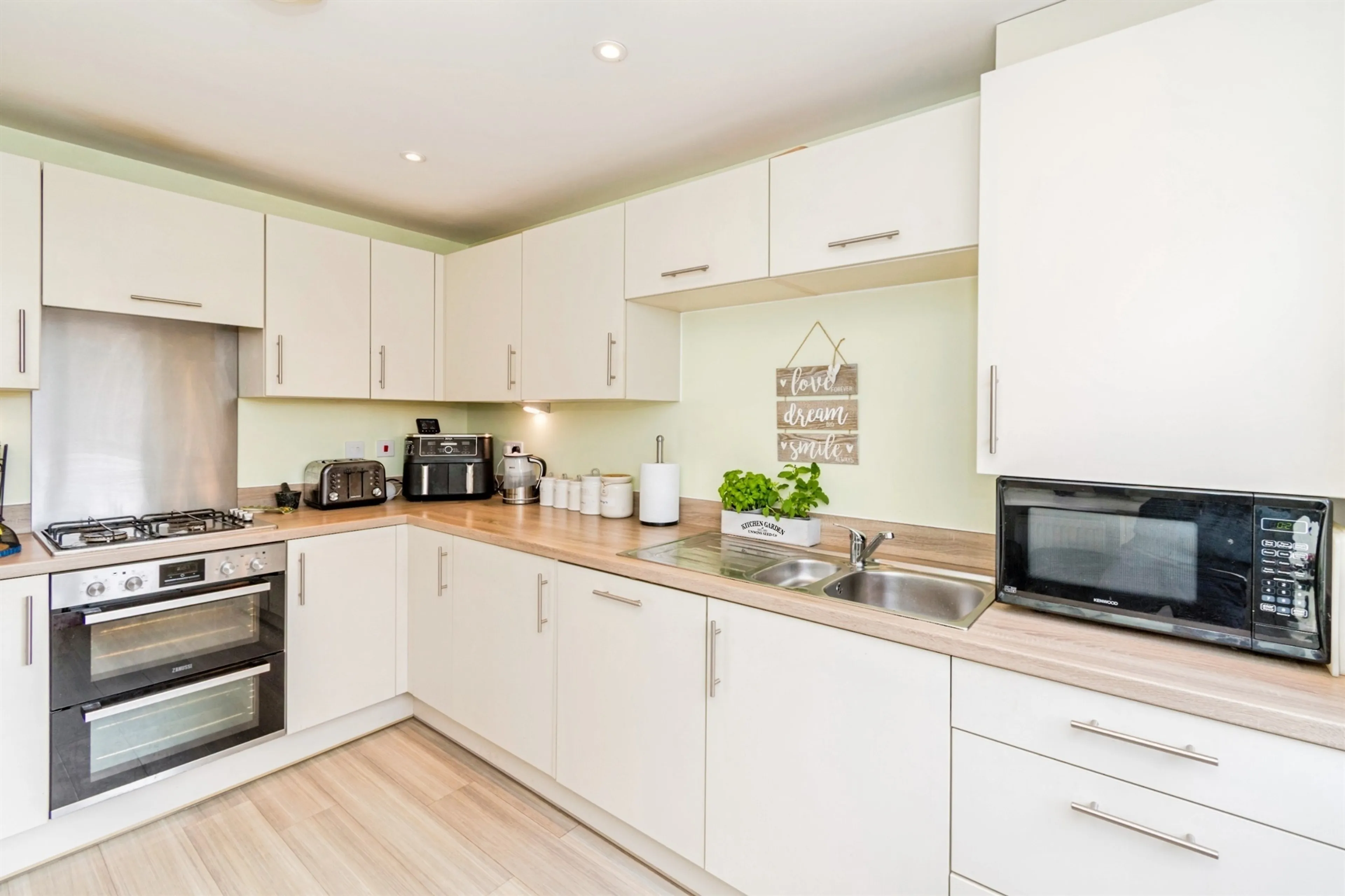 Property at Le Marechal Avenue, Bursledon, SOUTHAMPTON