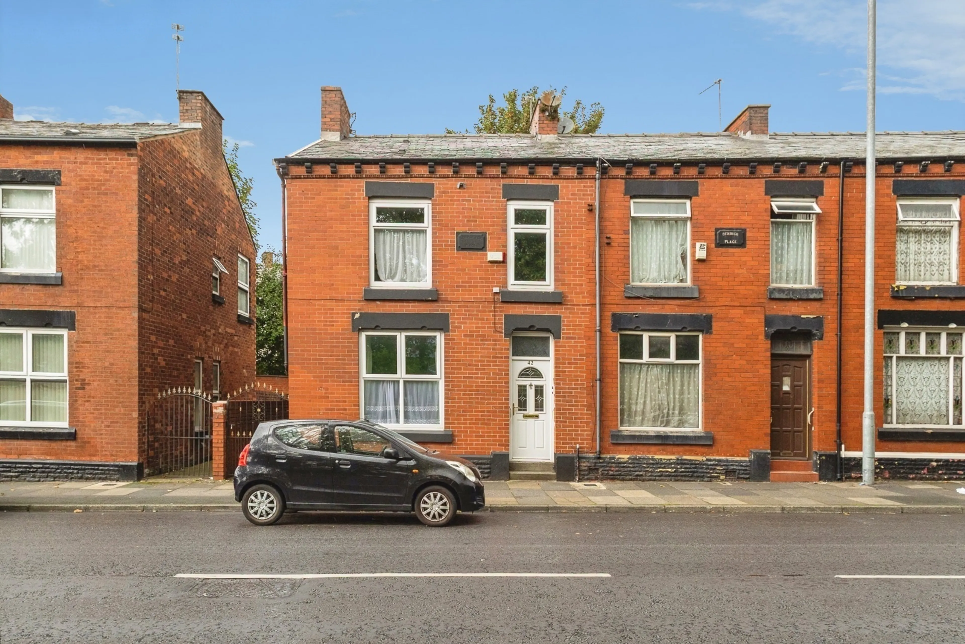 Property photo 0