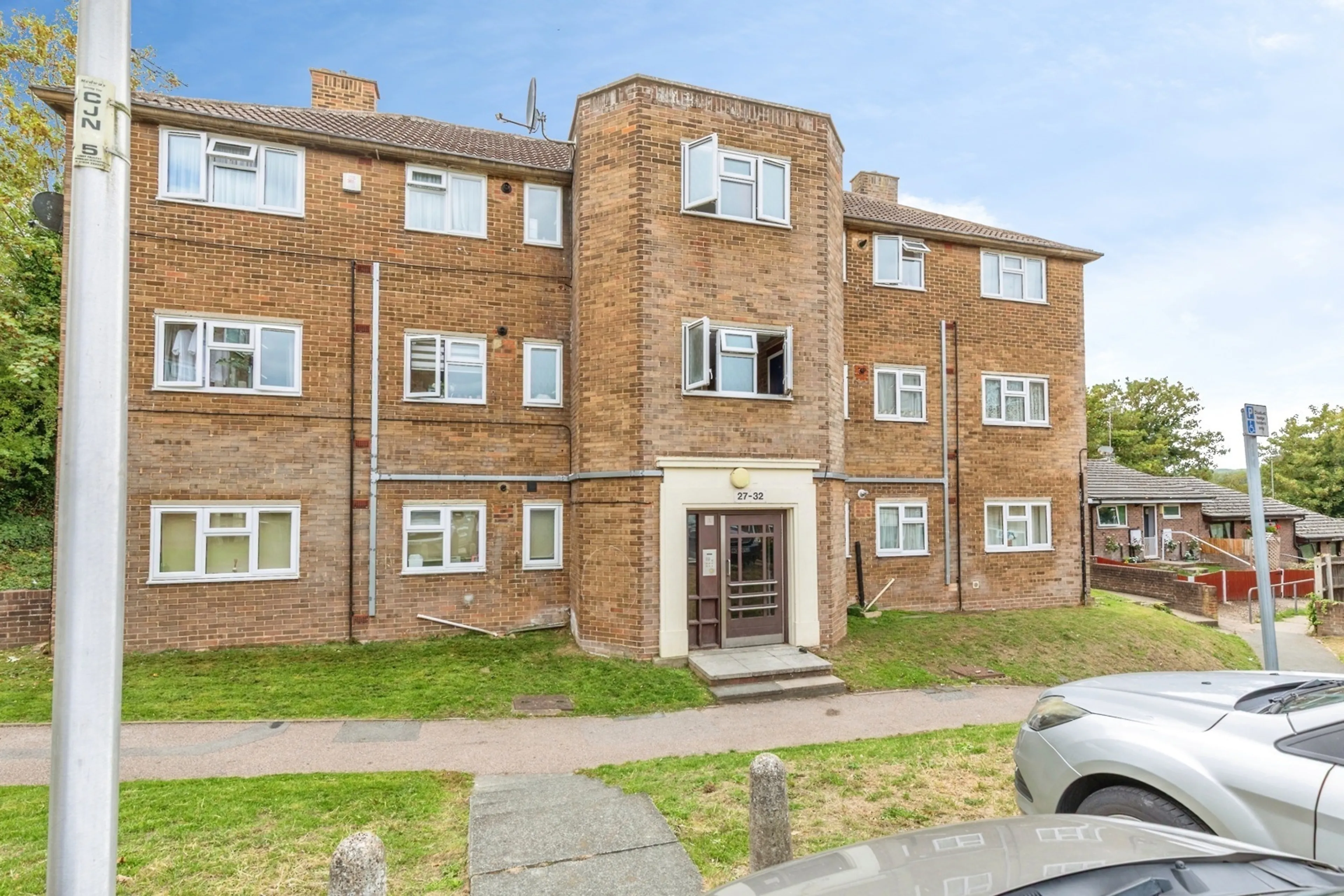 Property photo 0