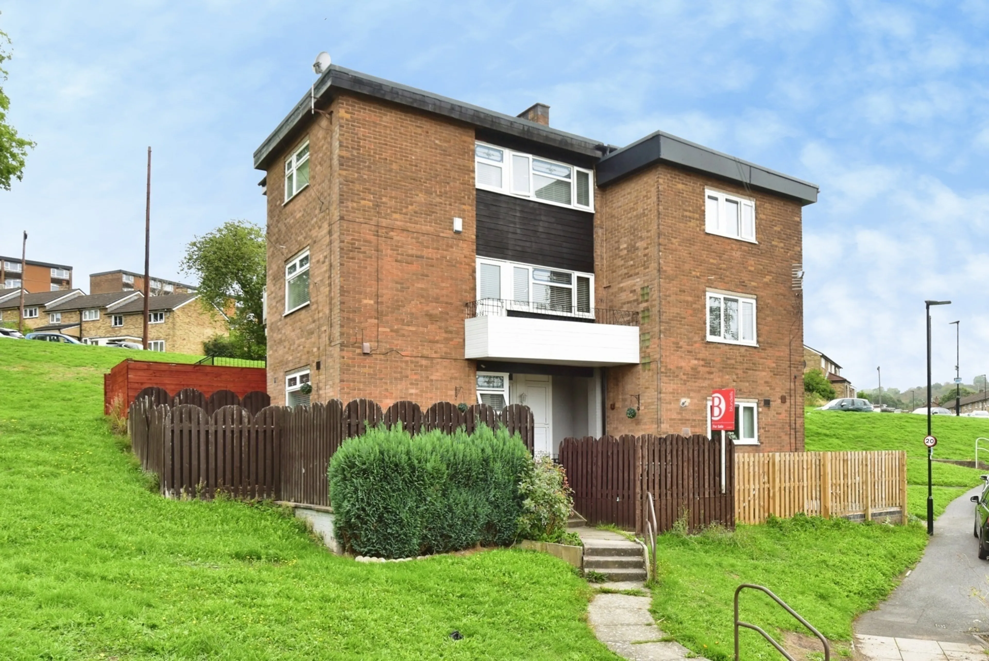 Property photo 0