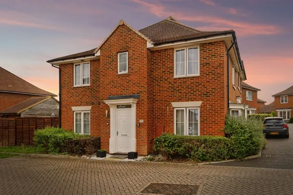 Garner Drive, Aylesham, Canterbury, K...