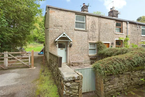 Clough St, Darwen, BB3