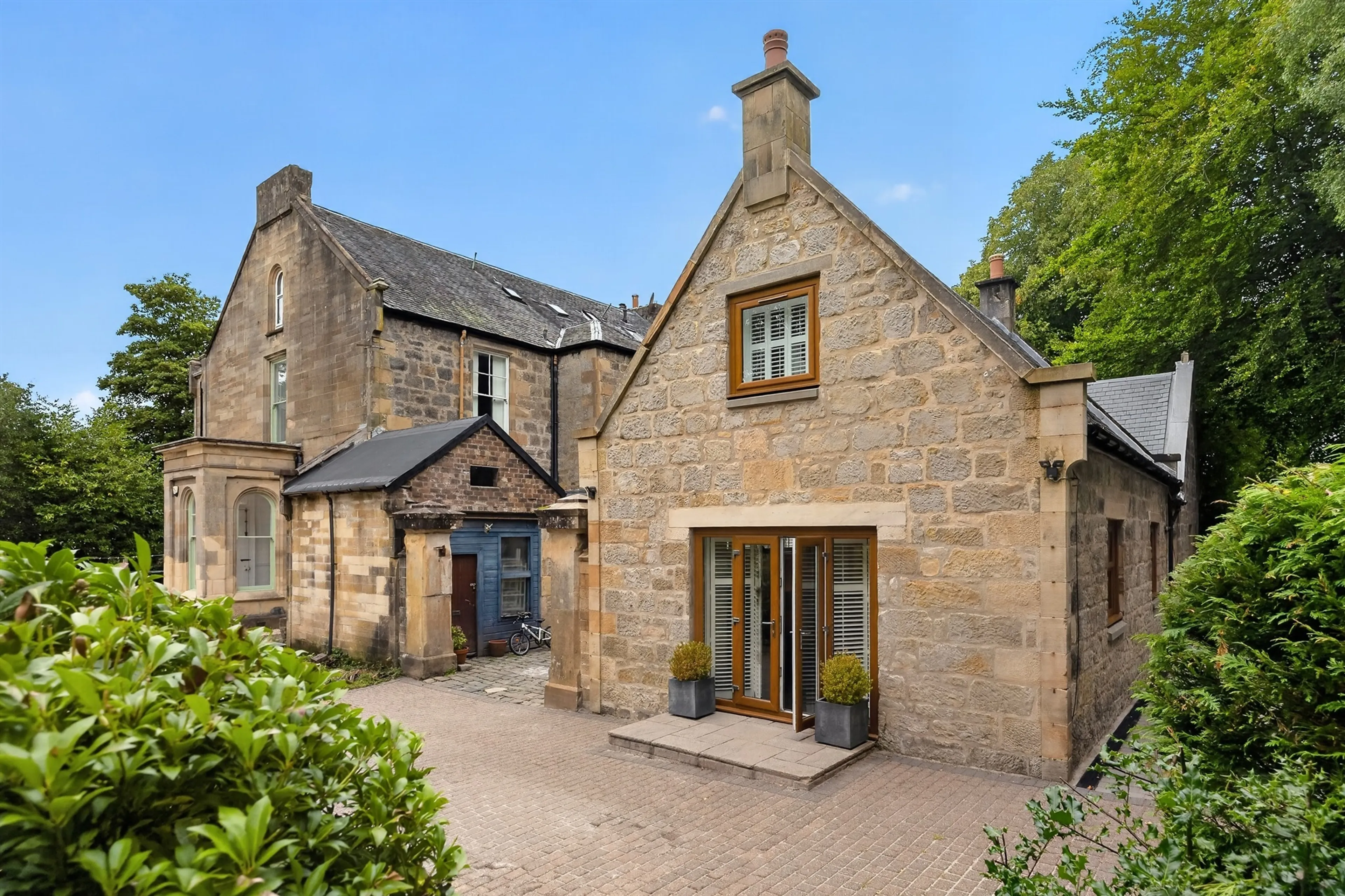 Property at Linnpark Gardens, Johnstone
