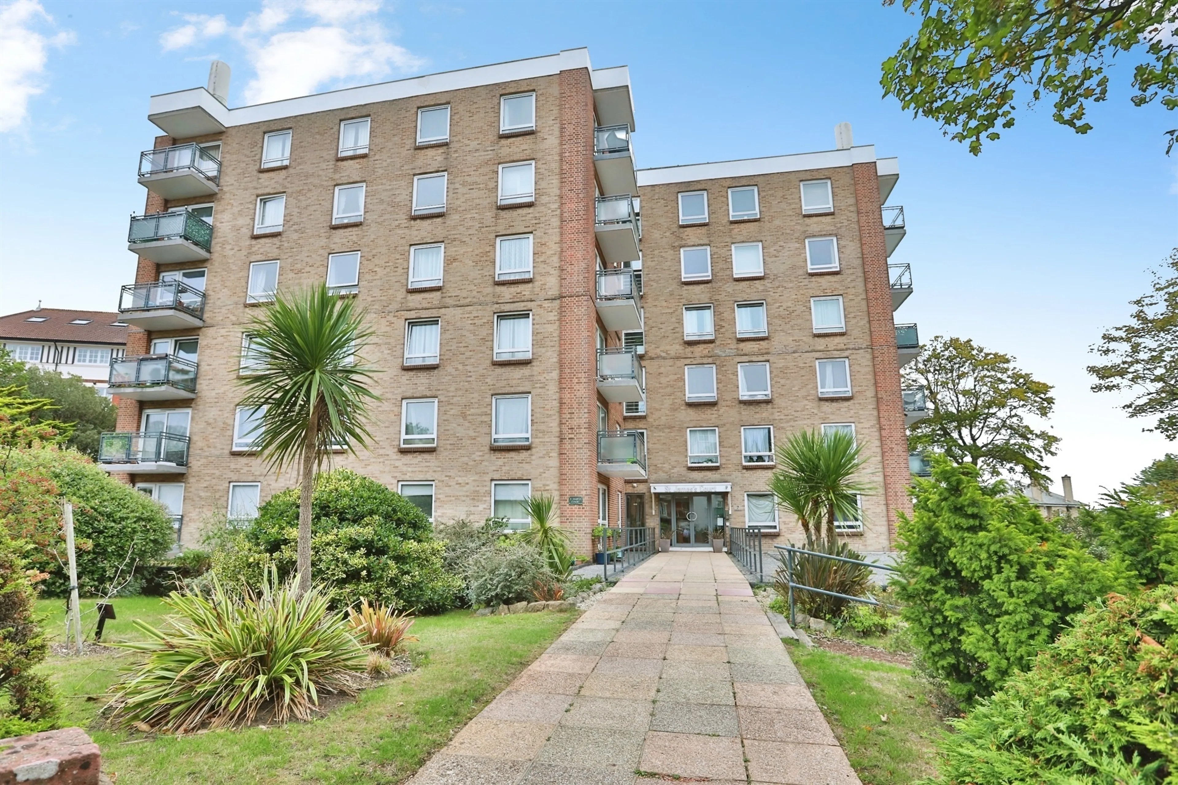 Property photo 0