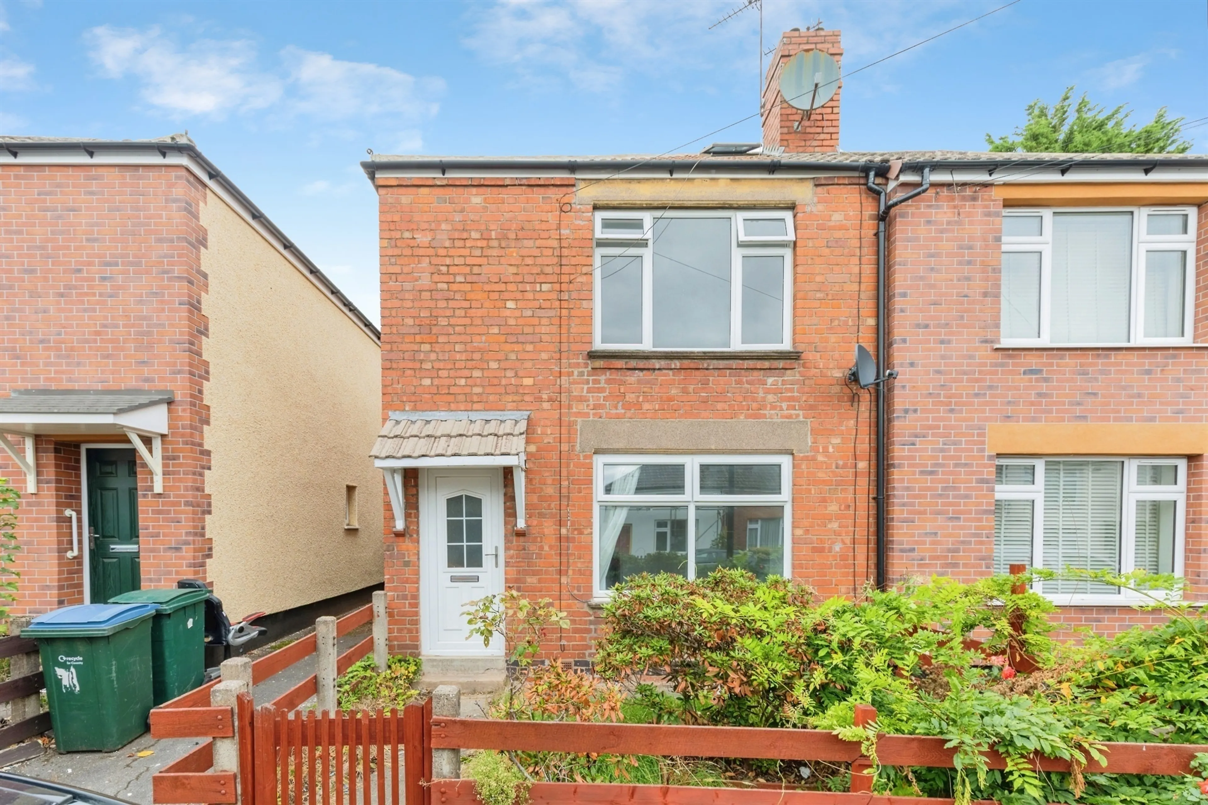 Property photo 0