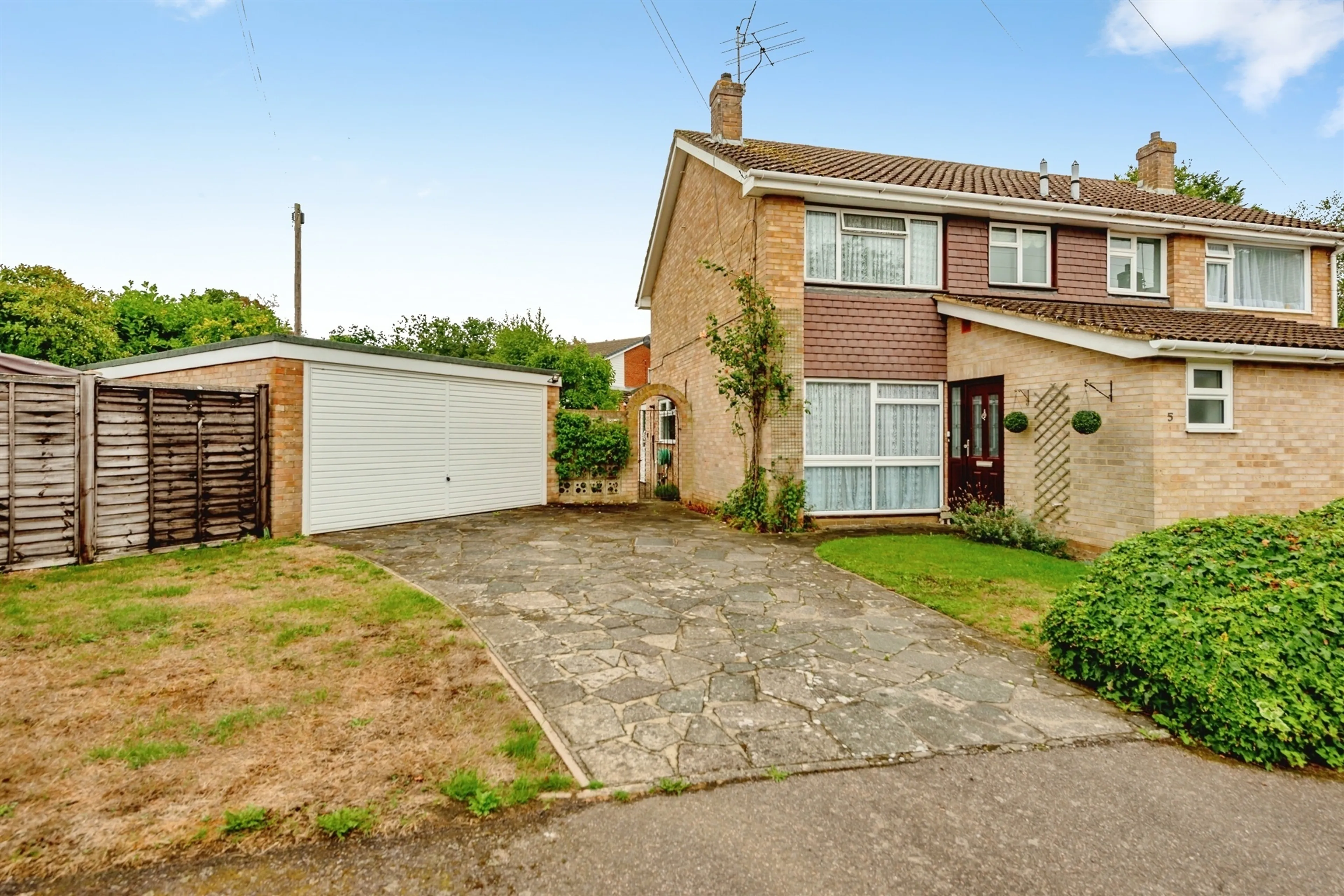 Property at Jasmine Close, Redhill