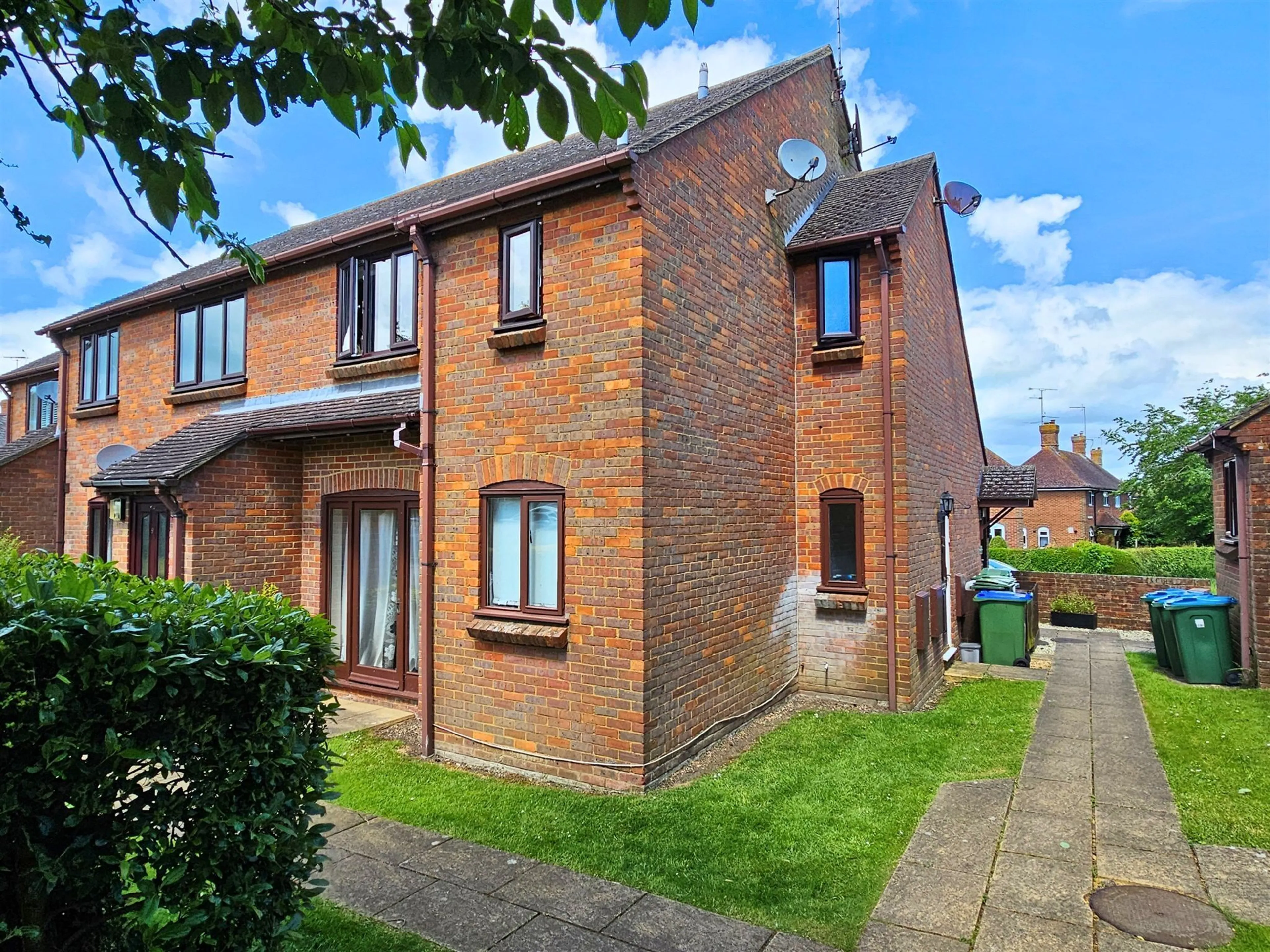 Property at Quainton Road, Waddesdon, Aylesbury