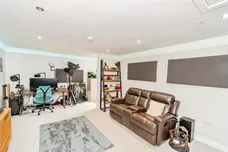 Moore Close, Romsey