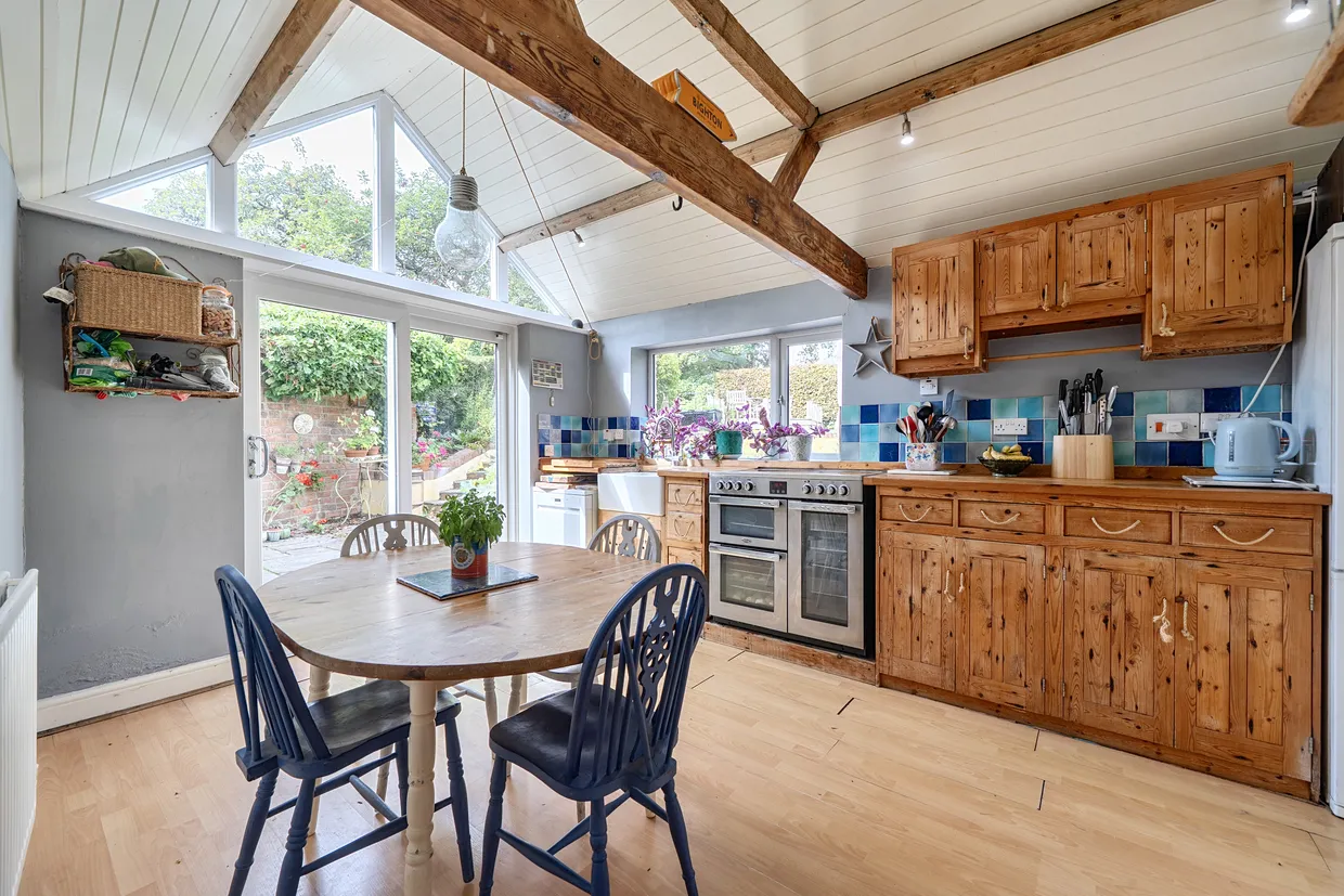 Nettlebeds Lane, Alresford, SO24 photo 3