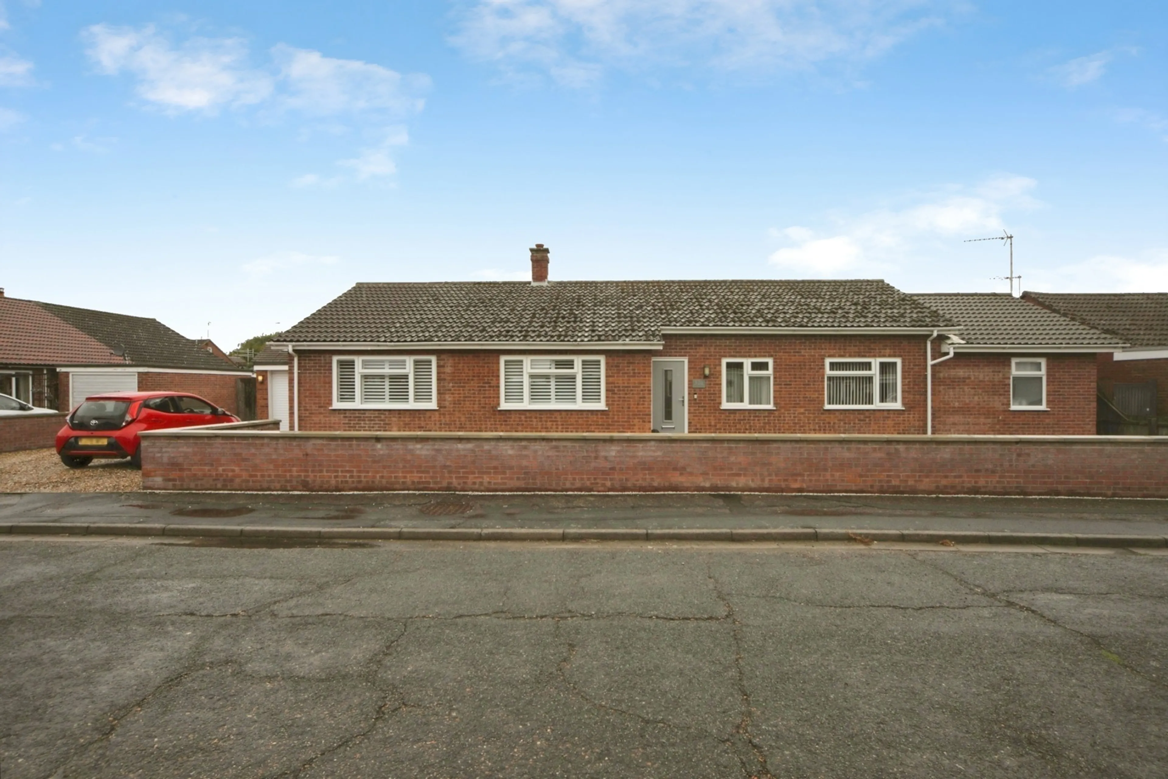 Property photo 0
