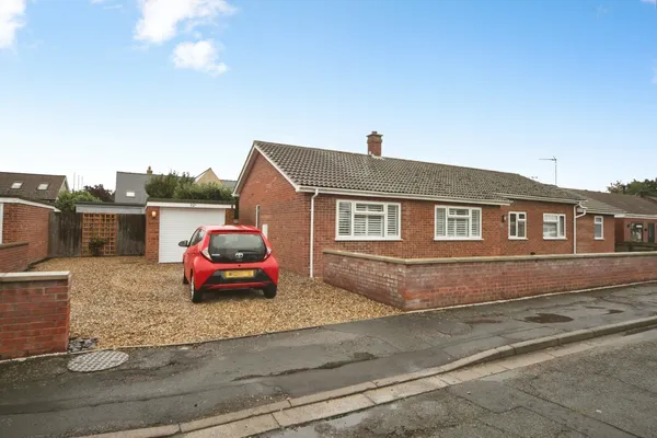 Laburnum Close, Red Lodge, Suffolk, IP28