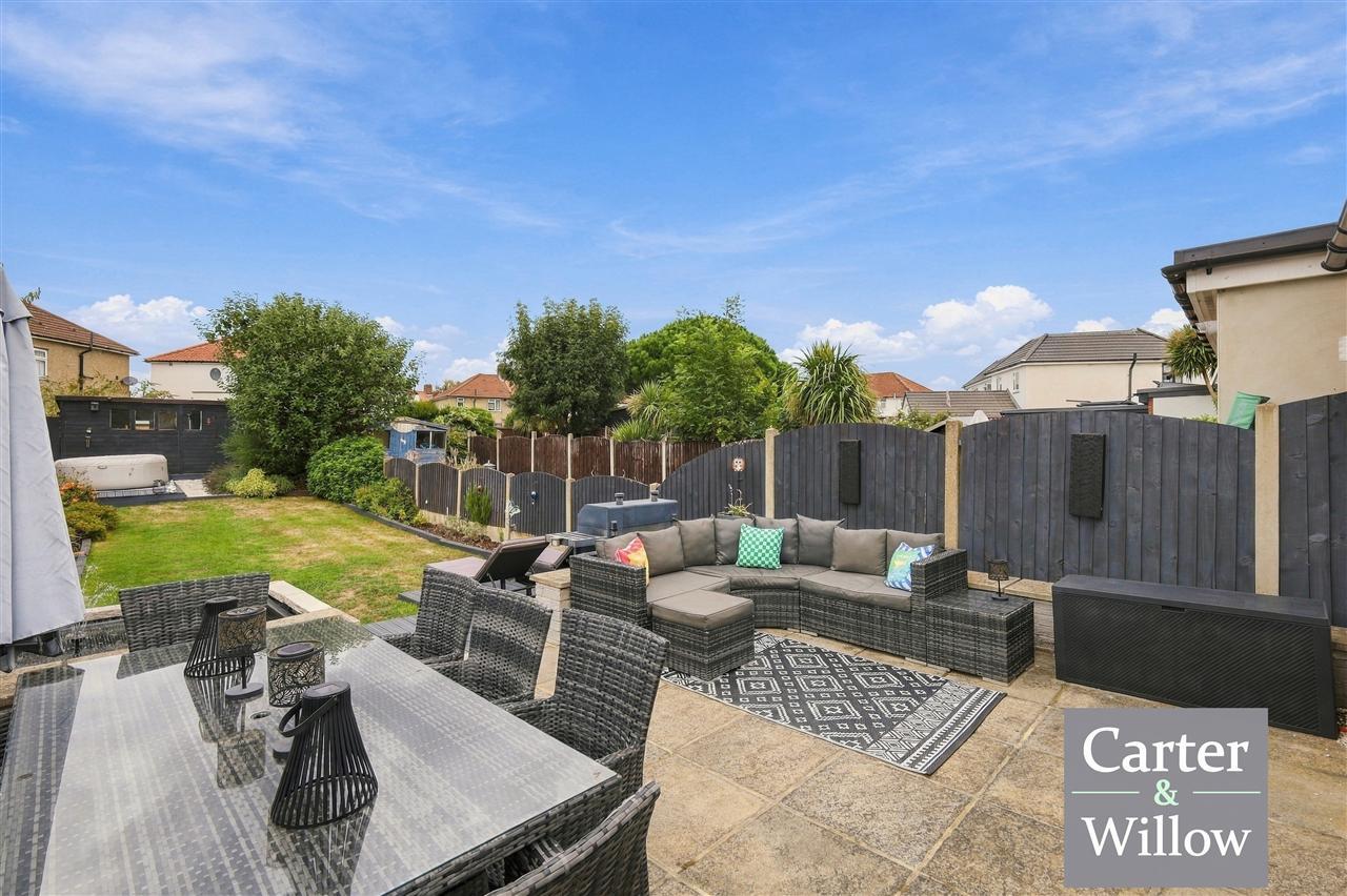 Raydons Road, Dagenham, Essex Image 27