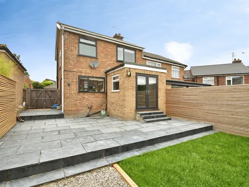 Bachelor Road, Harrogatephoto