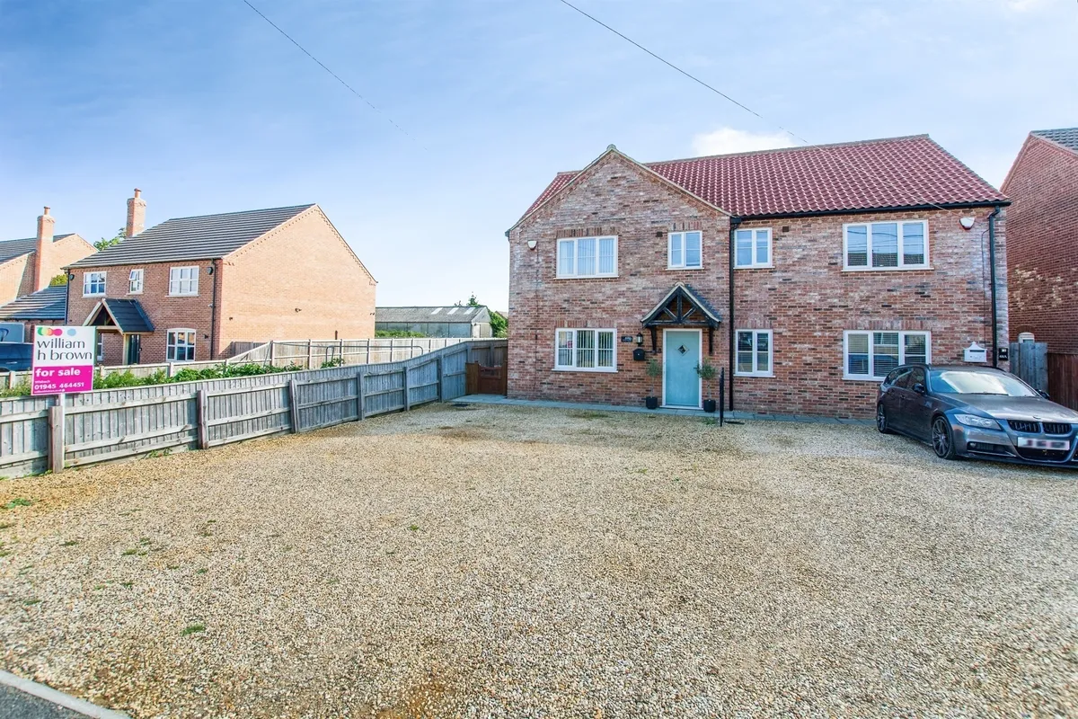 Gaultree Square, Emneth, WISBECH