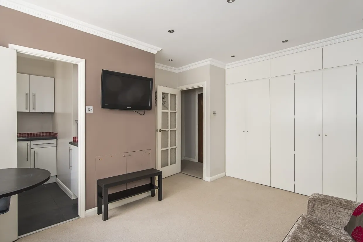 Sloane Avenue Mansions, Sloane Avenue London SW3 photo 4