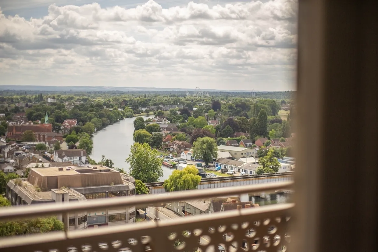 Elmsleigh Road Staines TW18 photo 8