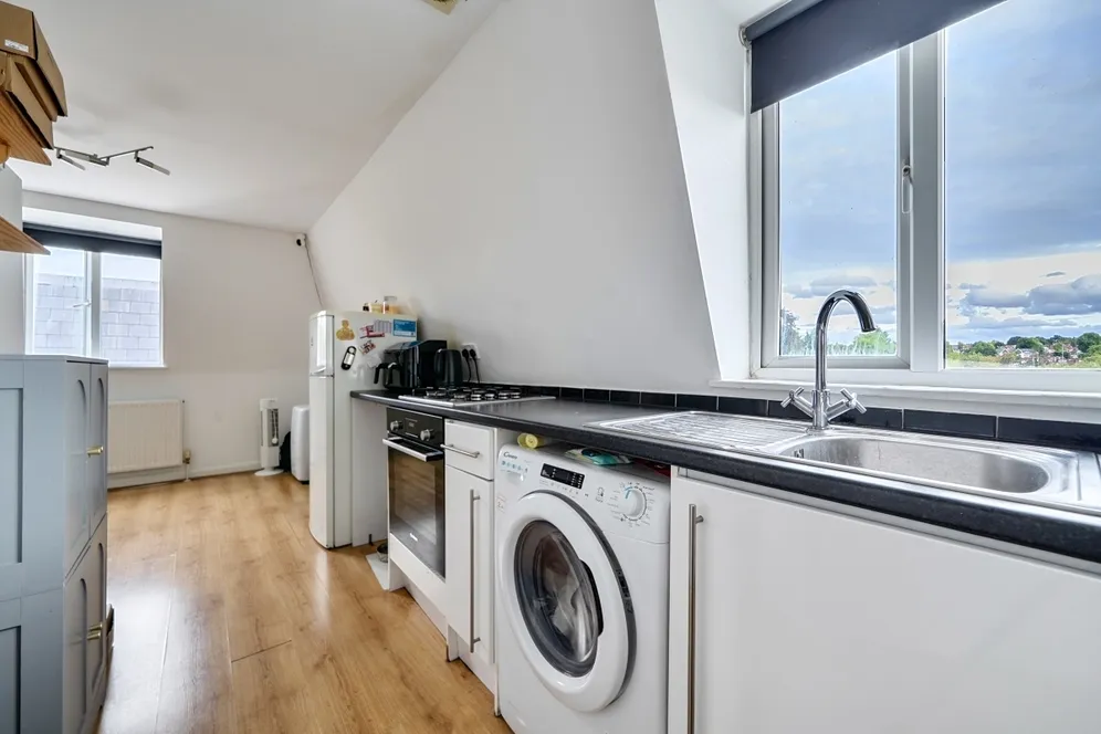 Dollis Road NW7 photo 4