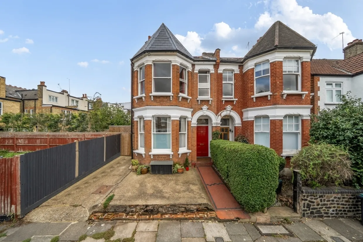 Goodwyns Vale London N10 photo 1