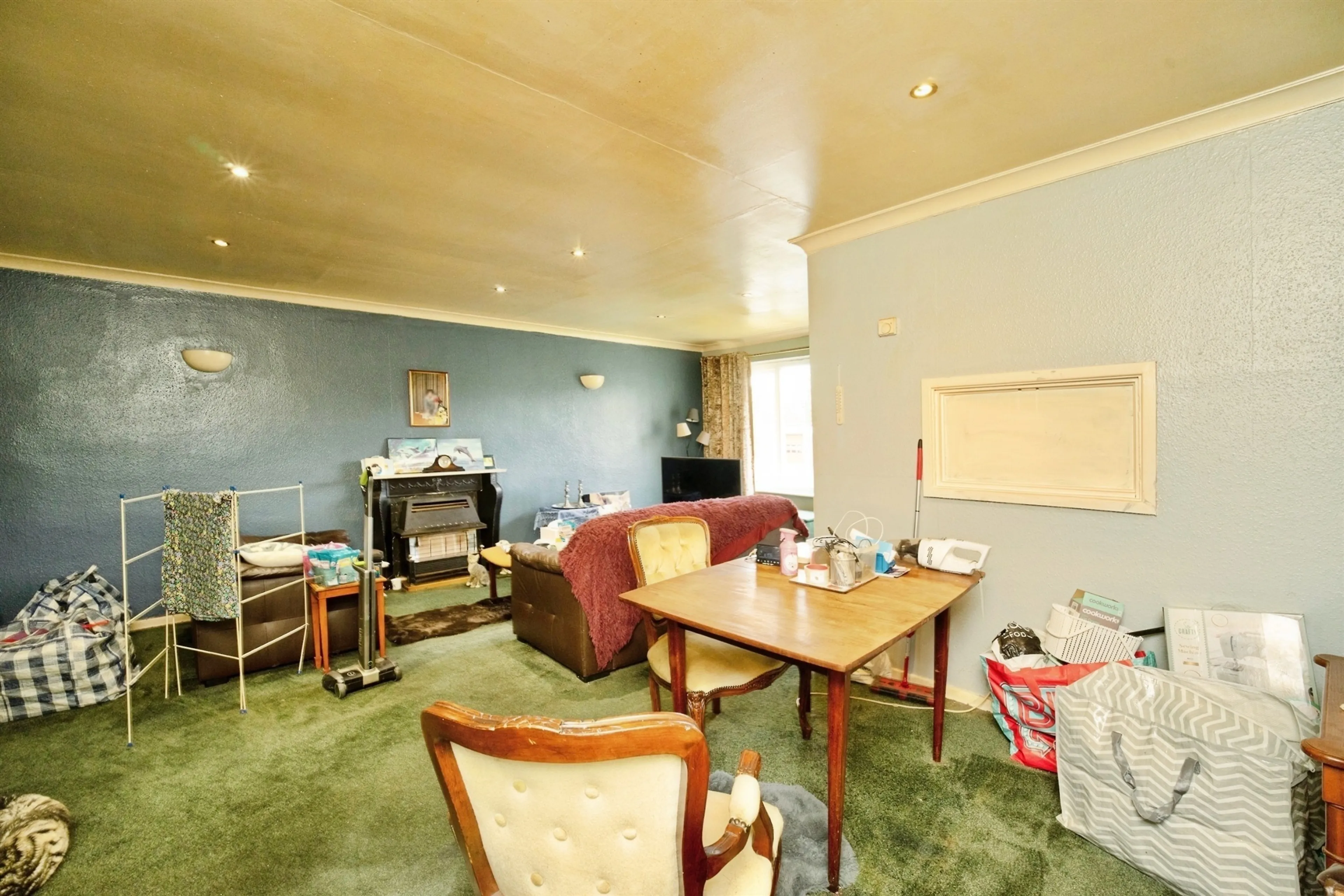 Property at Stonegate Road, Leeds