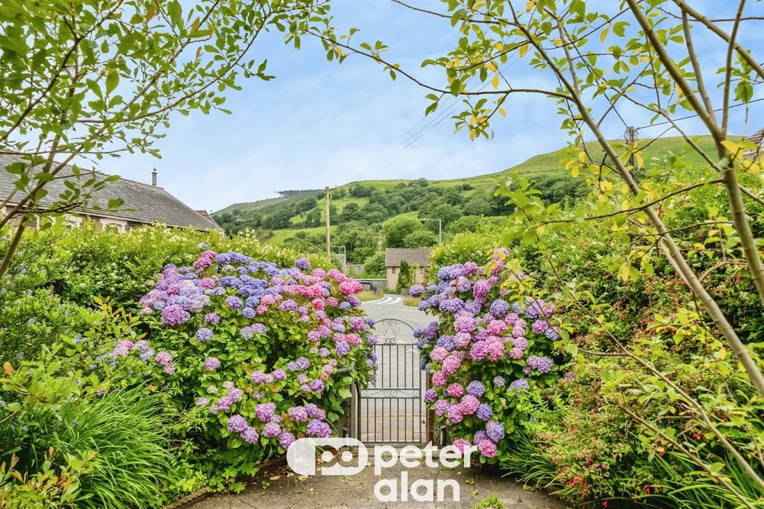 Property photo 28