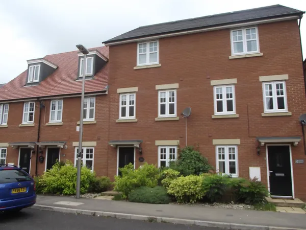 St. Helena Avenue, Newton Leys MK3