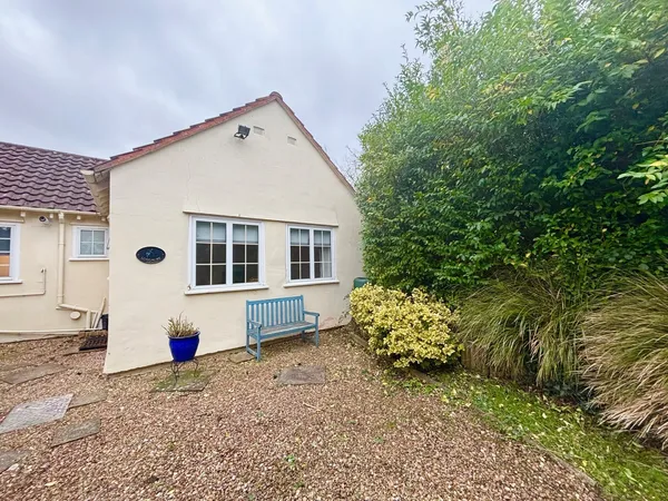 Farr Hall Drive, Lower Heswall