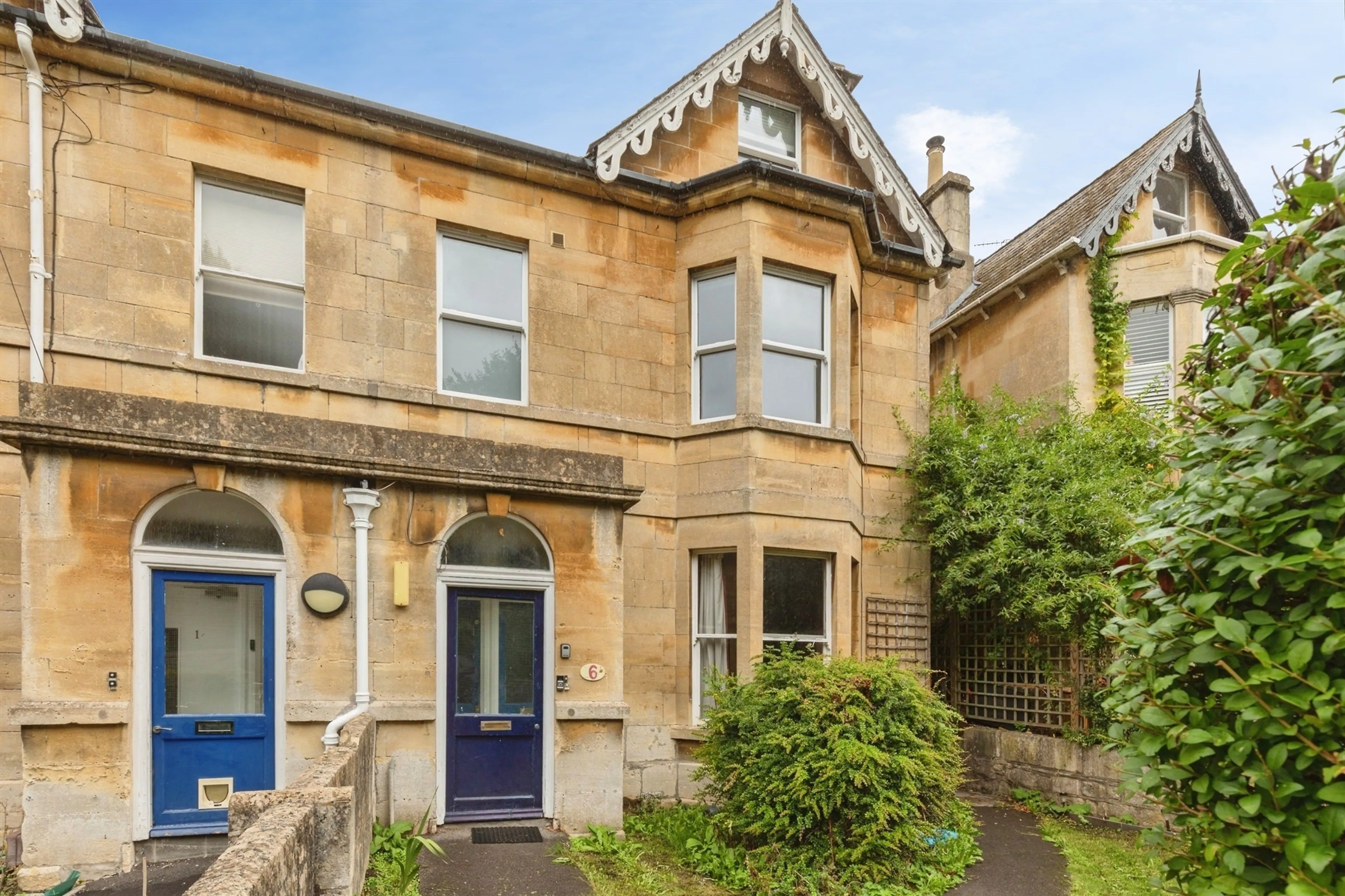 Property photo 0