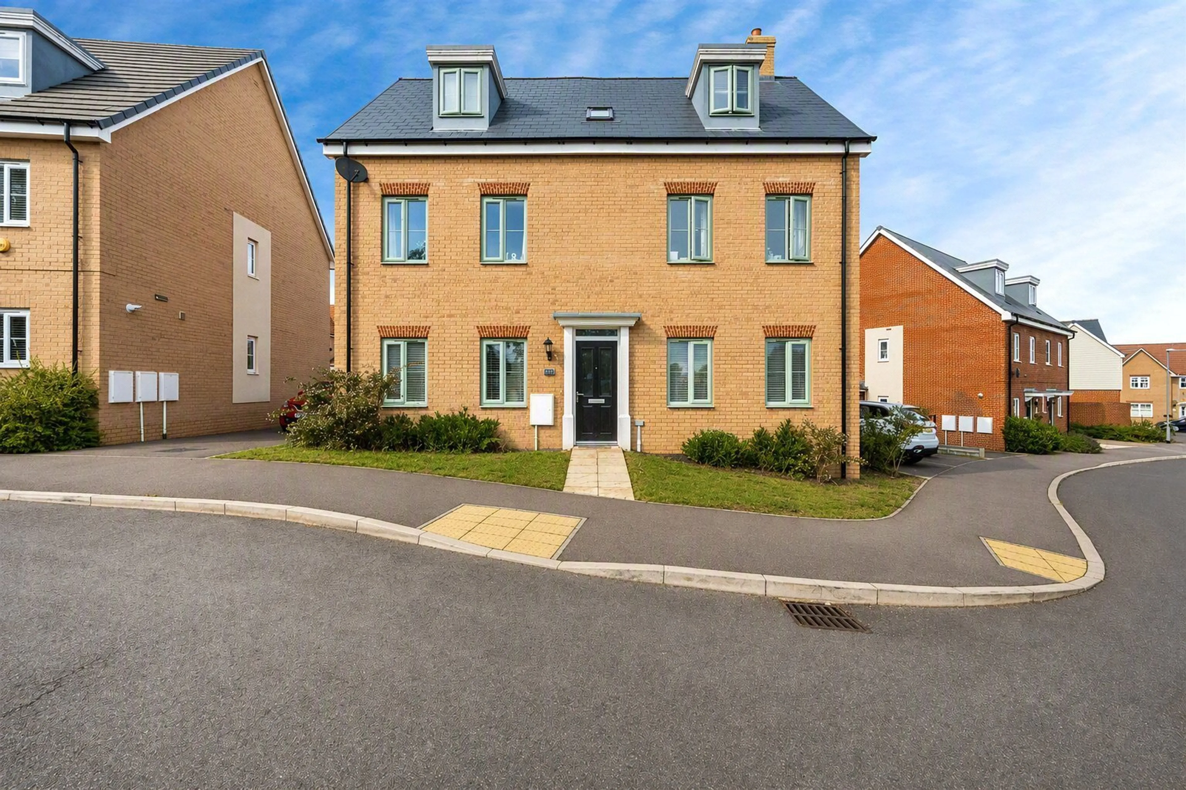 Property photo 0