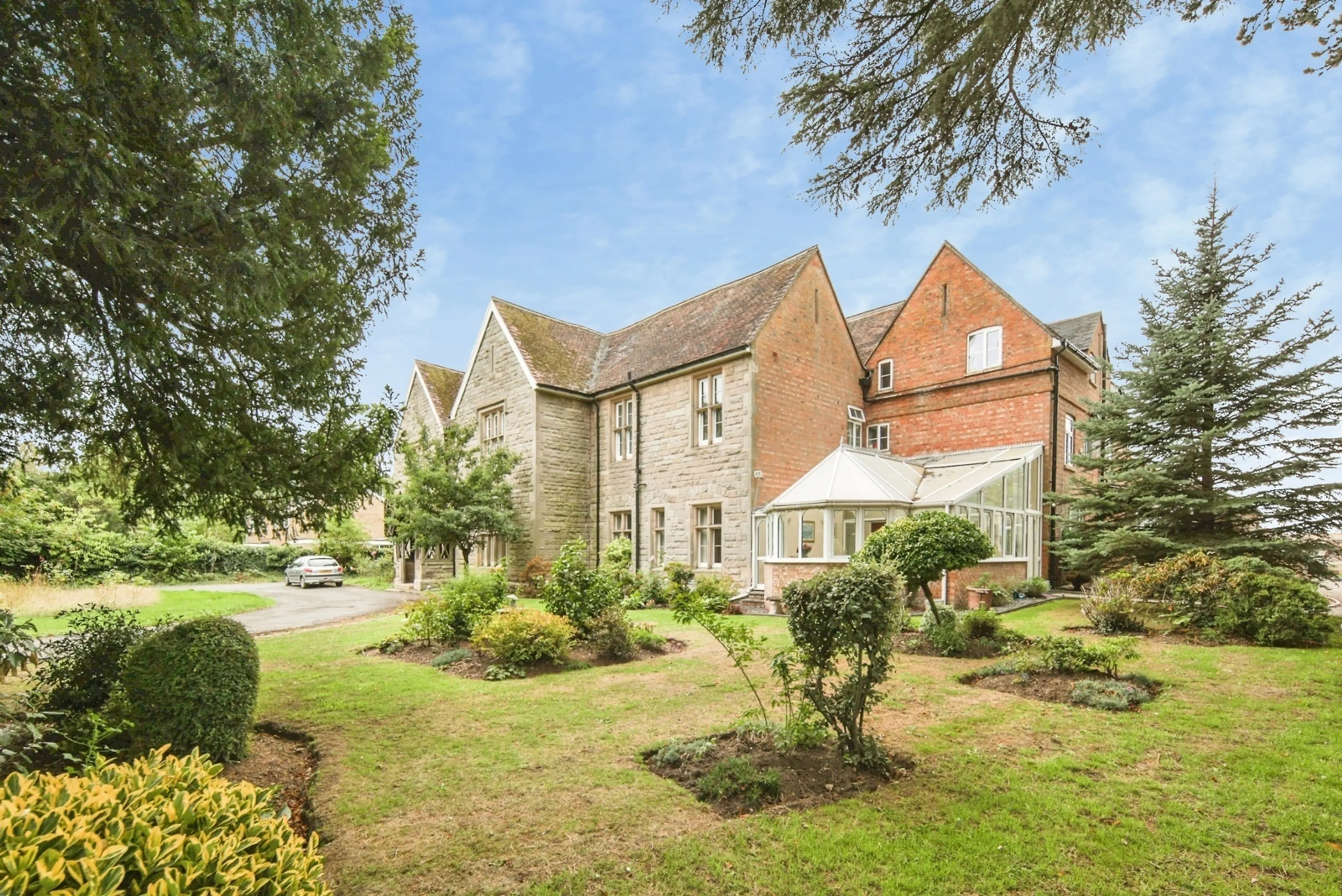 Property photo 0