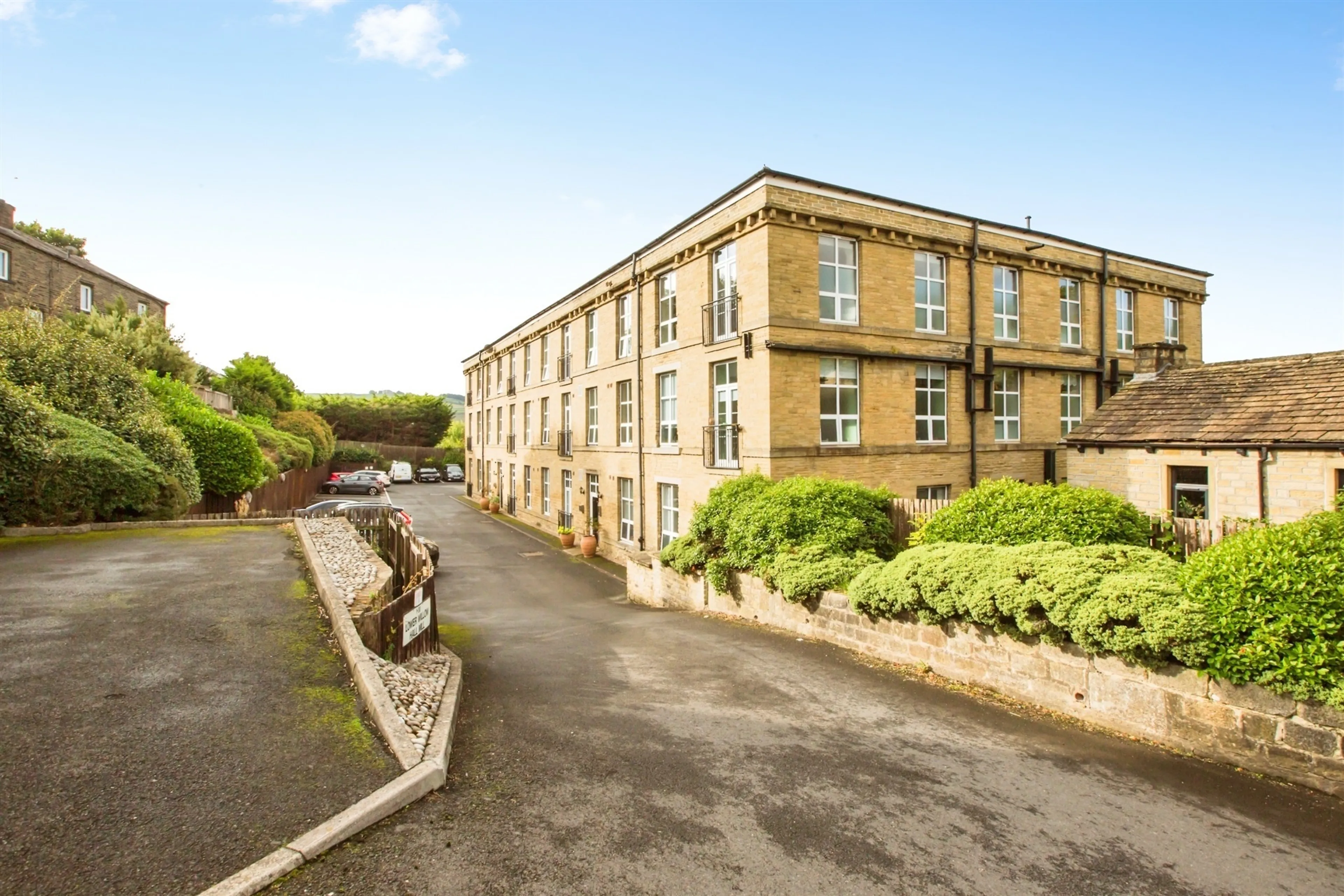 Property photo 0