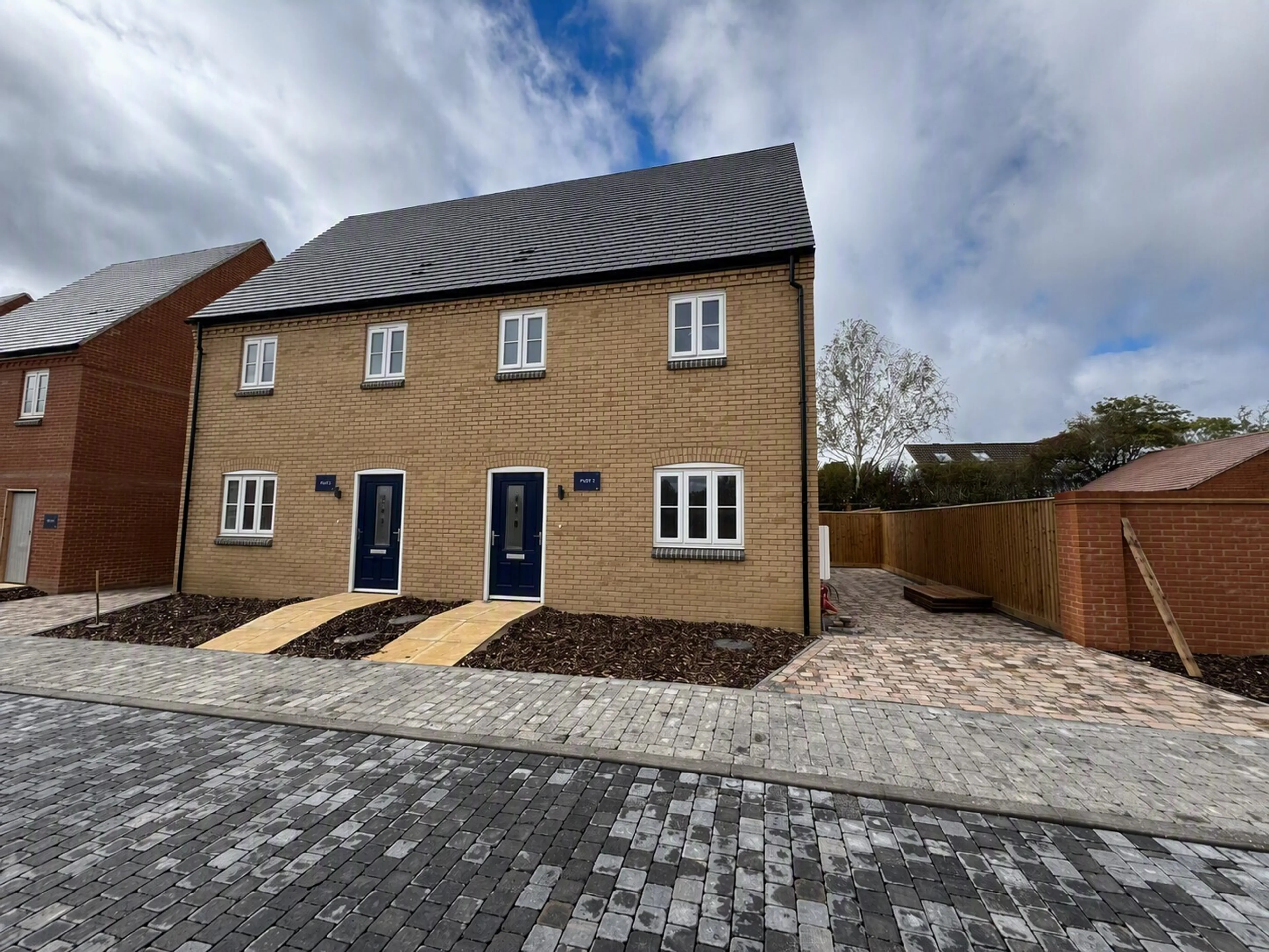 Property photo 0