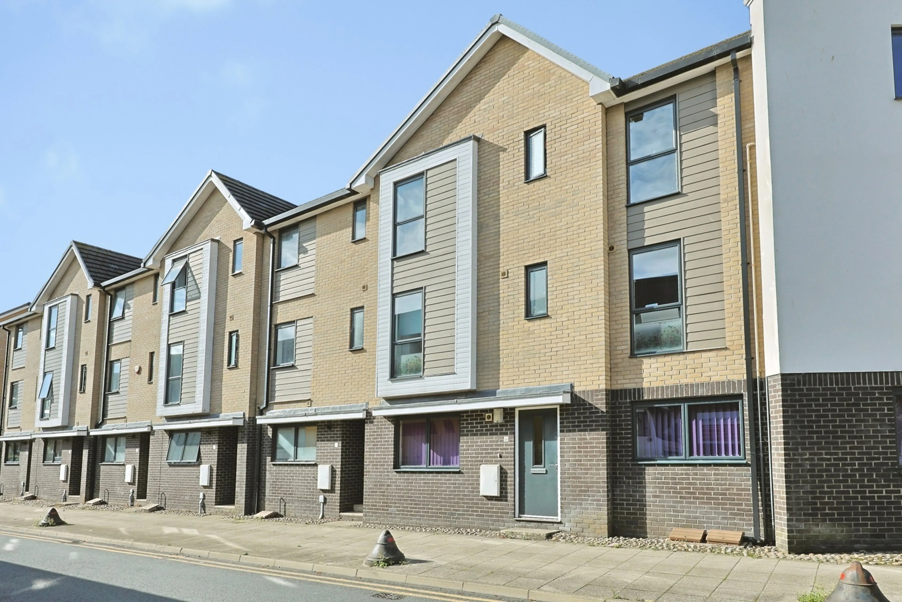 Property photo 0