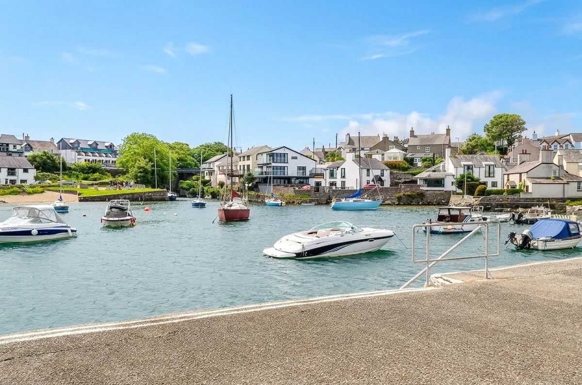 Beach Road, Cemaes Bay, Isle of Anglesey, LL67