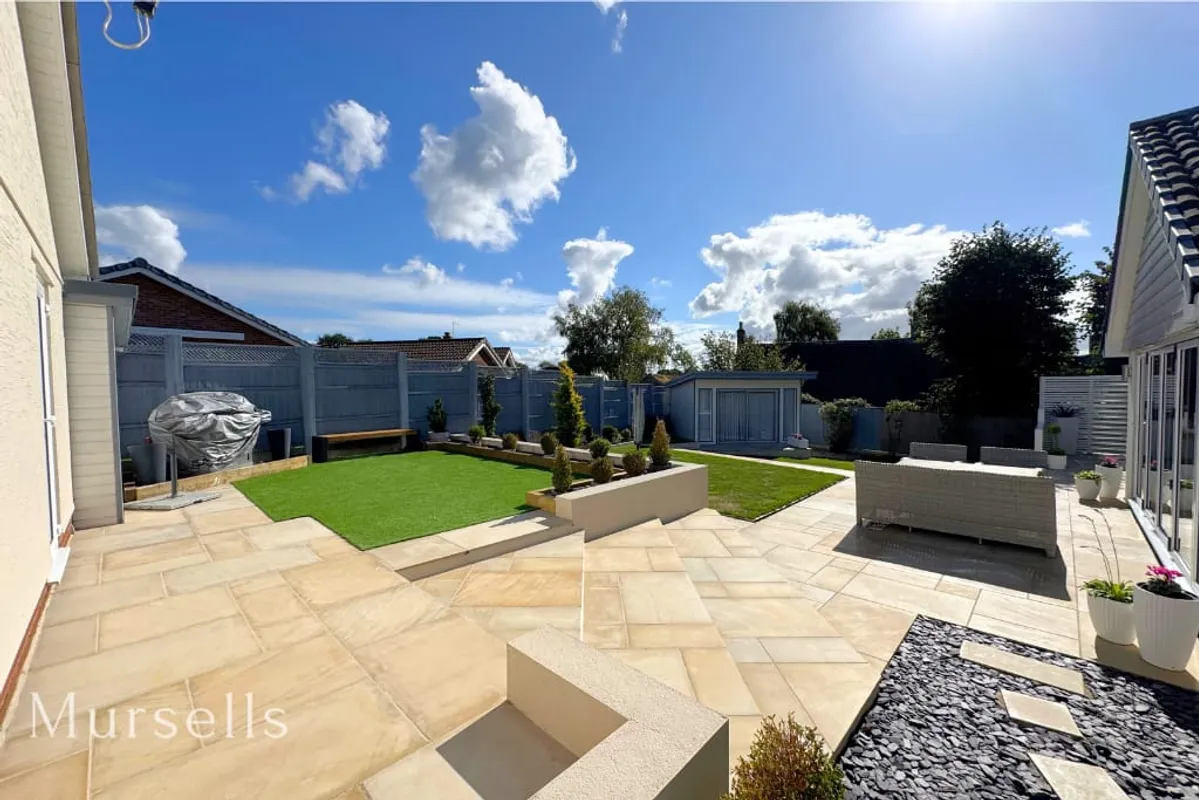 Old Pound Close, Lytchett Matravers, Poole, BH16