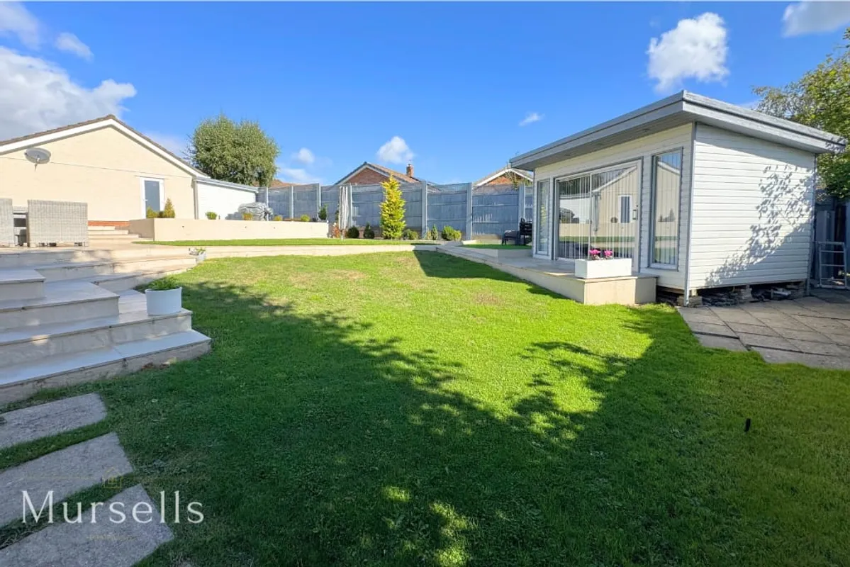 Old Pound Close, Lytchett Matravers, Poole, BH16