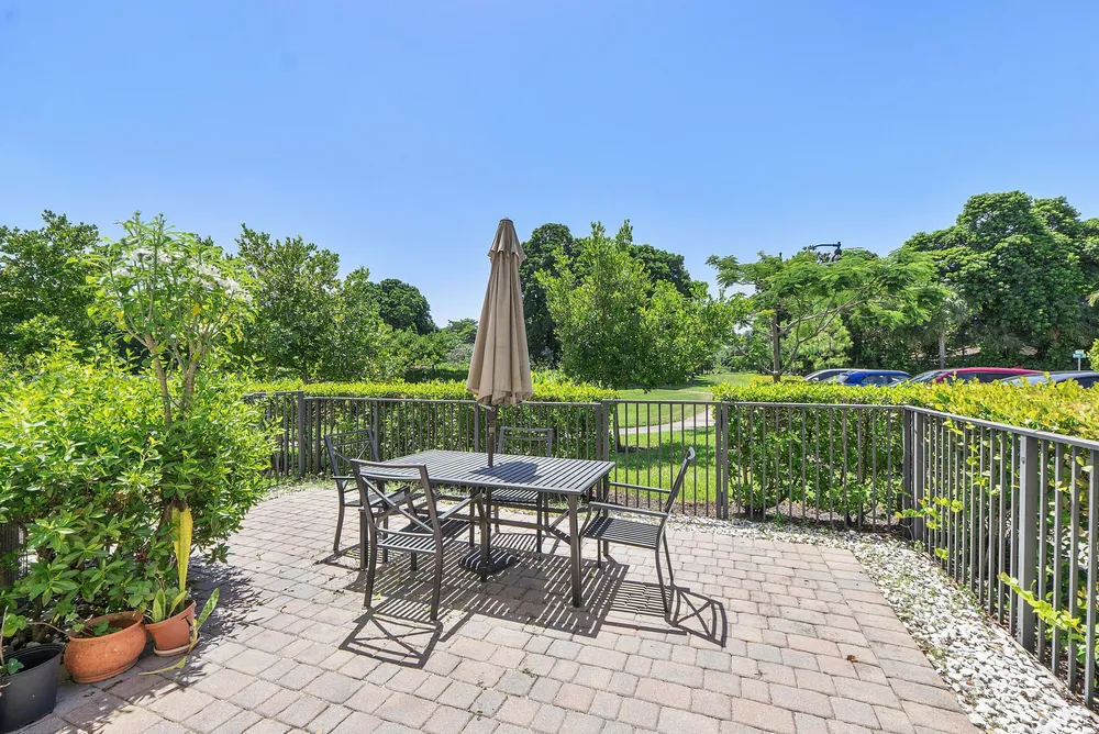 4721 Santa Cruz Way, Davie, FL 33314