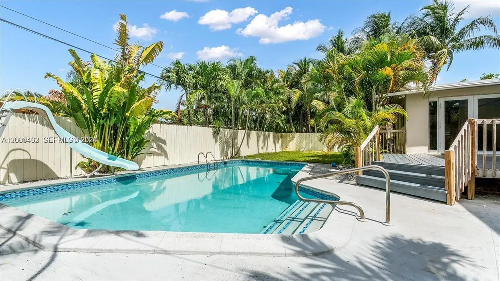 5211 NE 17th Ave, Fort Lauderdale, FL 33334